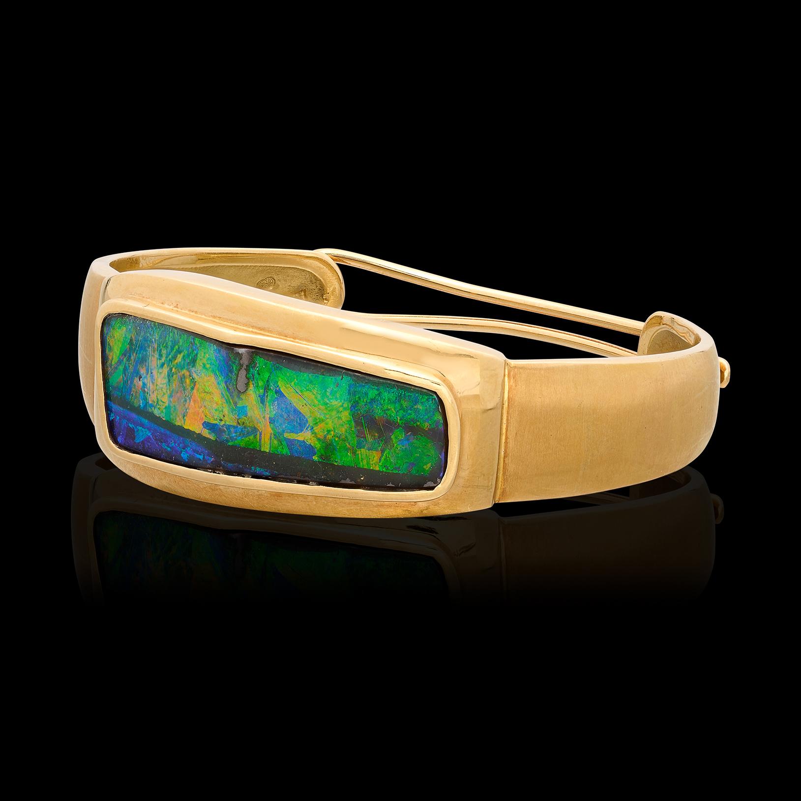 18kt Yellow Gold Australian Opal Bangle Bracelet For Sale 1