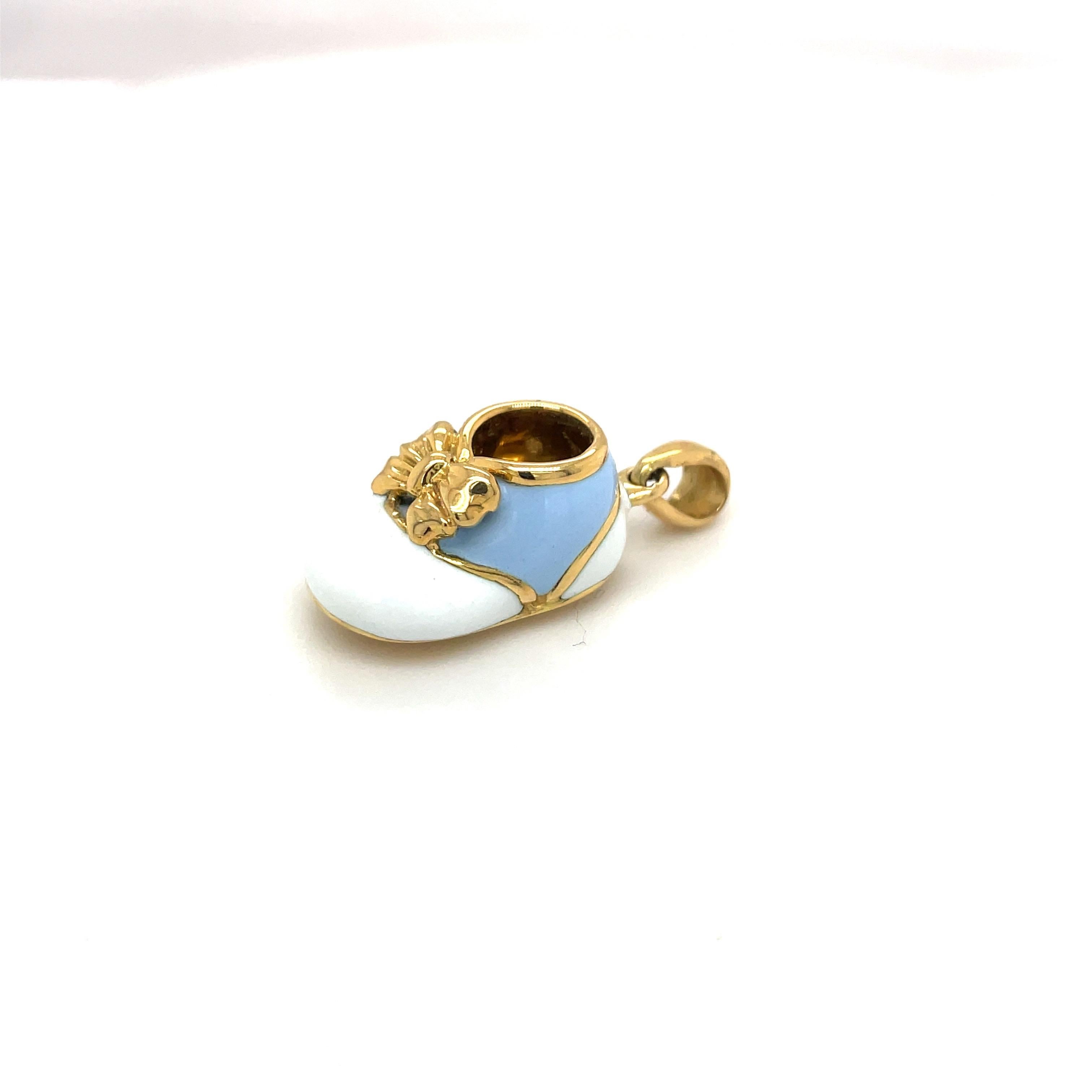 18KT Yellow Gold Baby Shoe with Light Blue/White Enamel & Gold Bow In New Condition In New York, NY