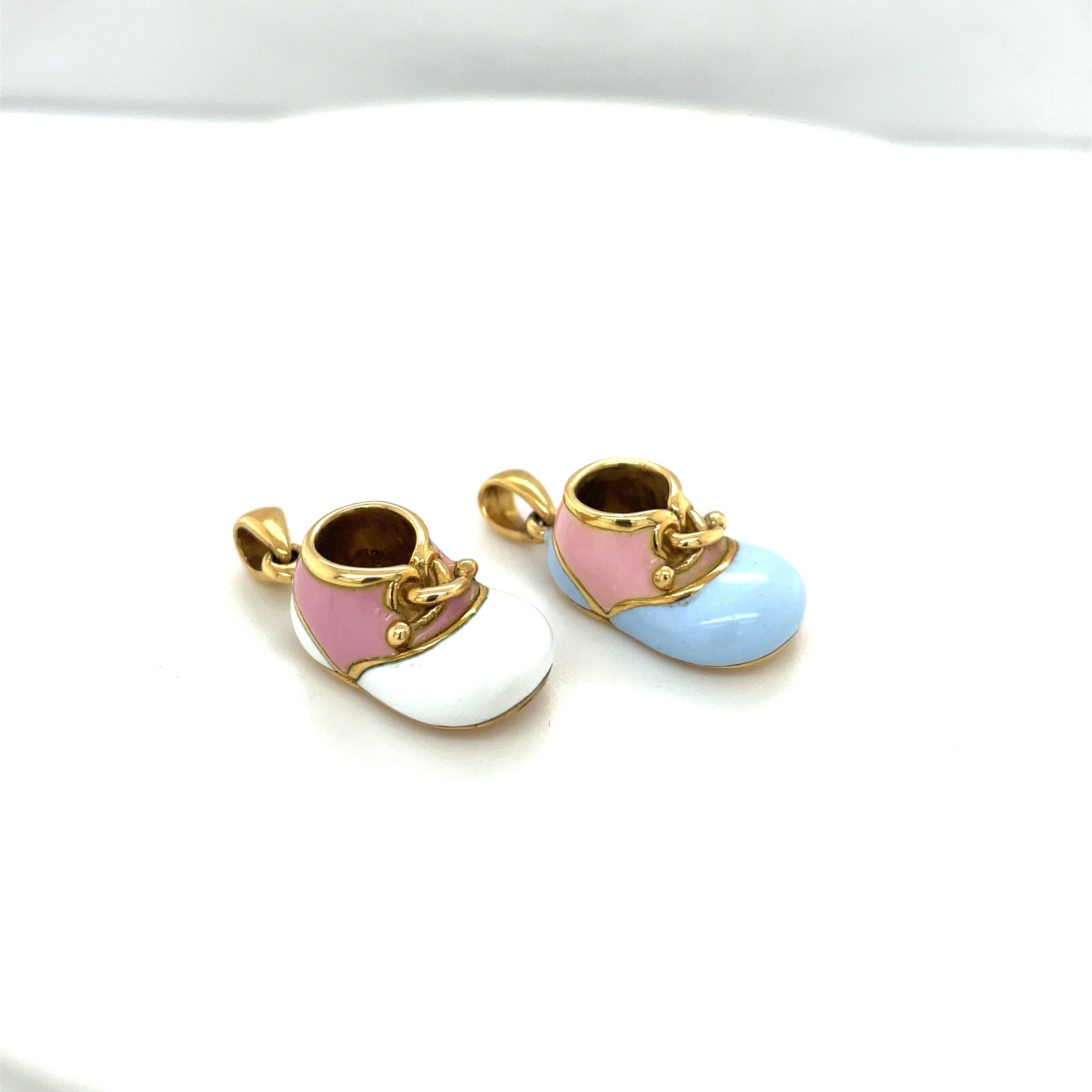 Modern 18Kt Yellow Gold Baby Shoe with Pink & White Enamel with Laces For Sale