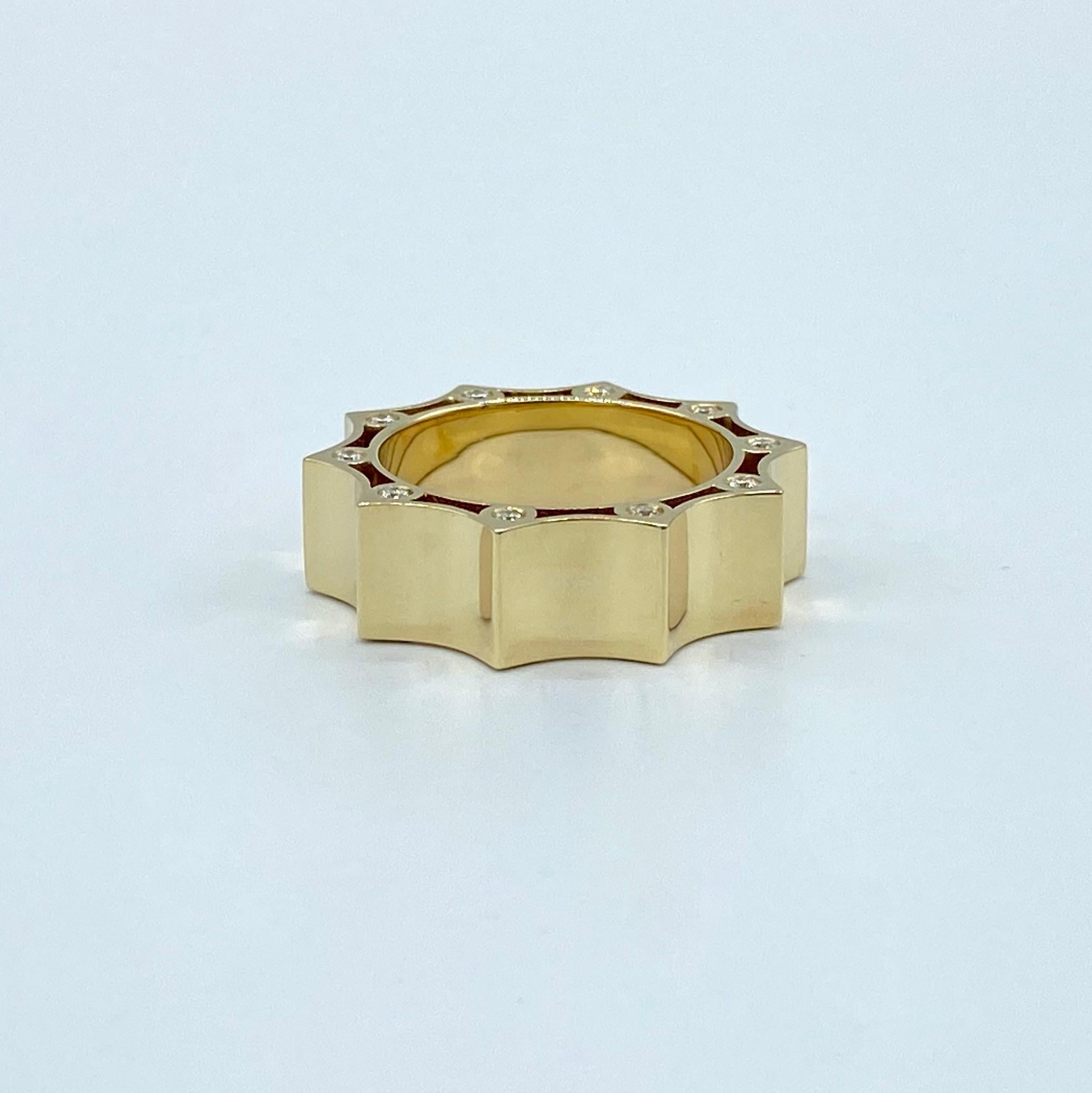 Taille ronde Bague à anneau en or jaune 18 carats avec diamant blanc 0,31 carat, fabriquée en Italie en vente