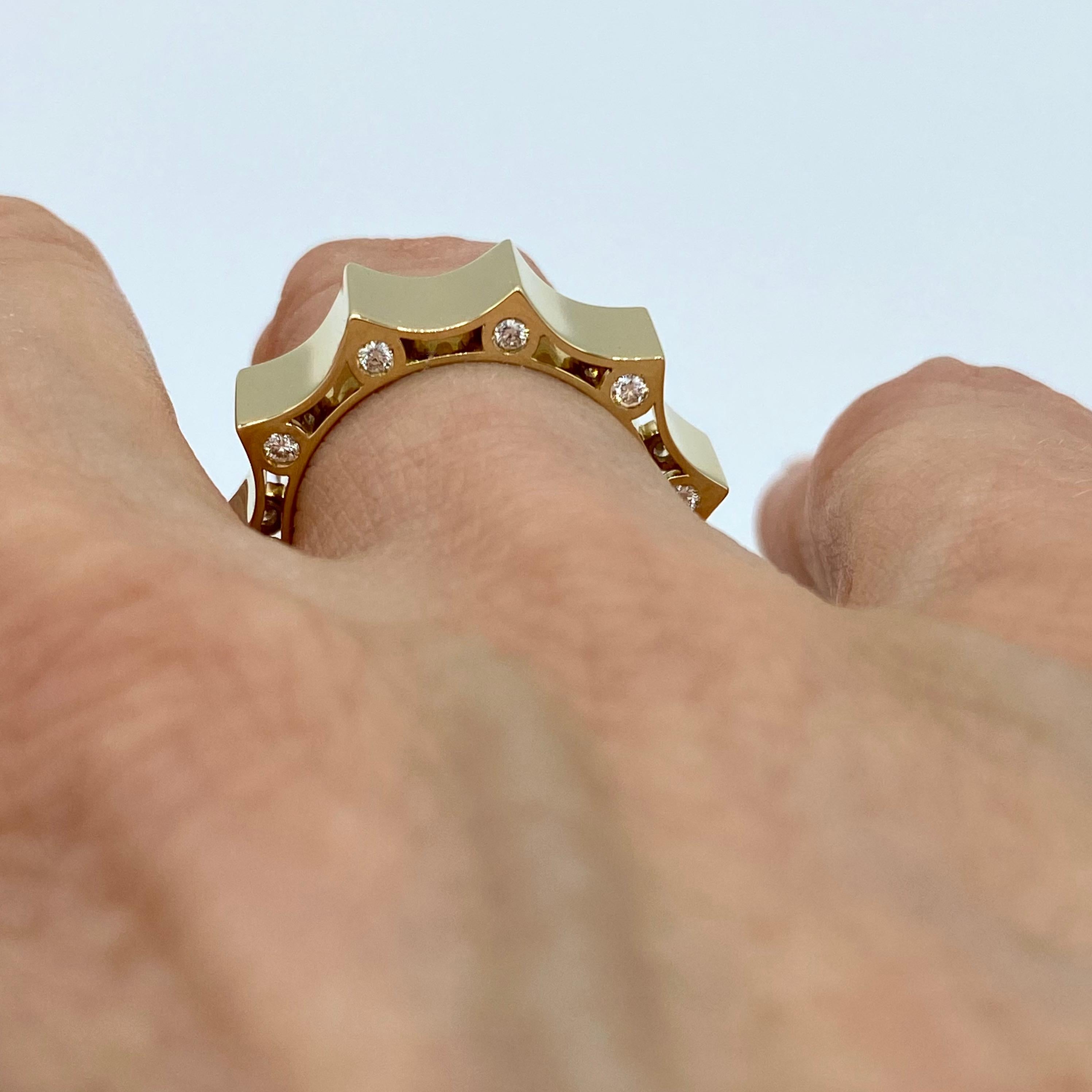 Bague à anneau en or jaune 18 carats avec diamant blanc 0,31 carat, fabriquée en Italie en vente 1
