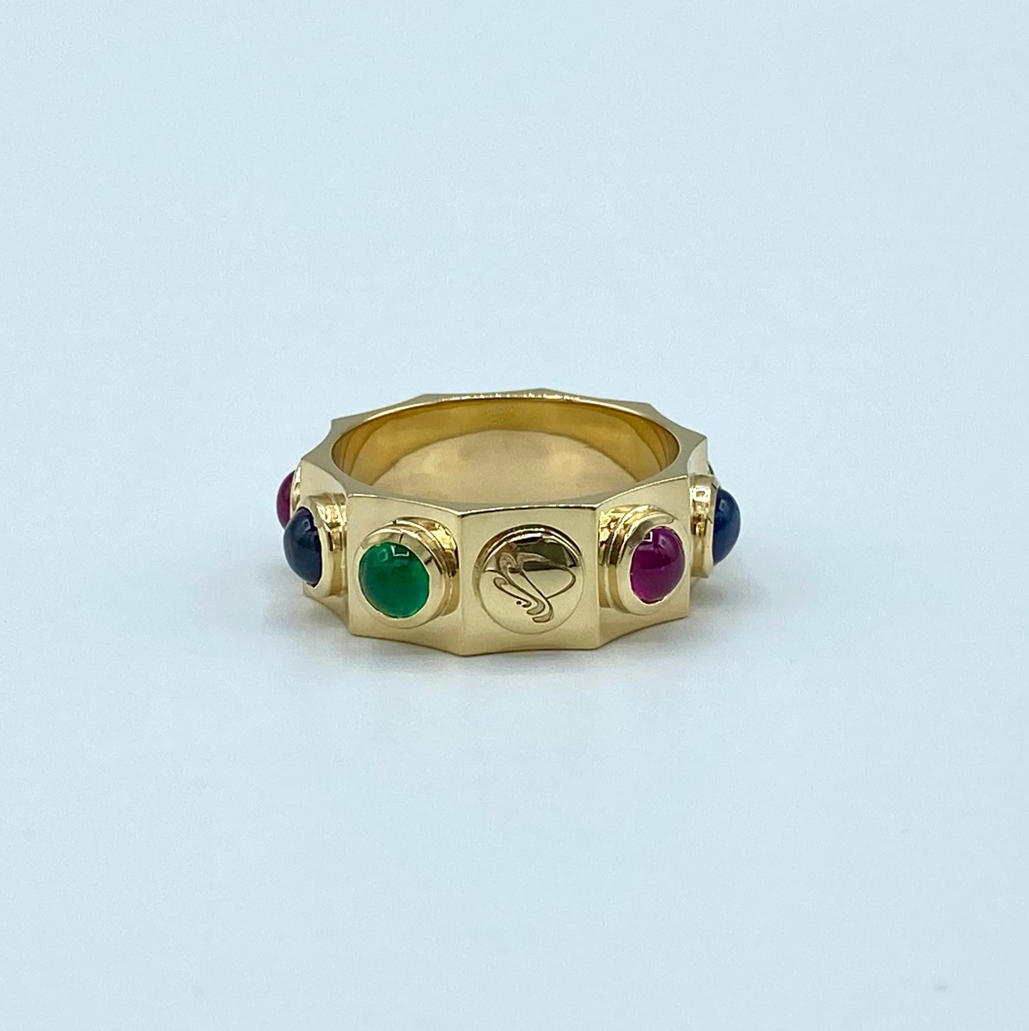 Women's or Men's 18KT Yellow Gold Band Ring Cabochon Sapphire Emerald Ruby Made in Italy For Sale