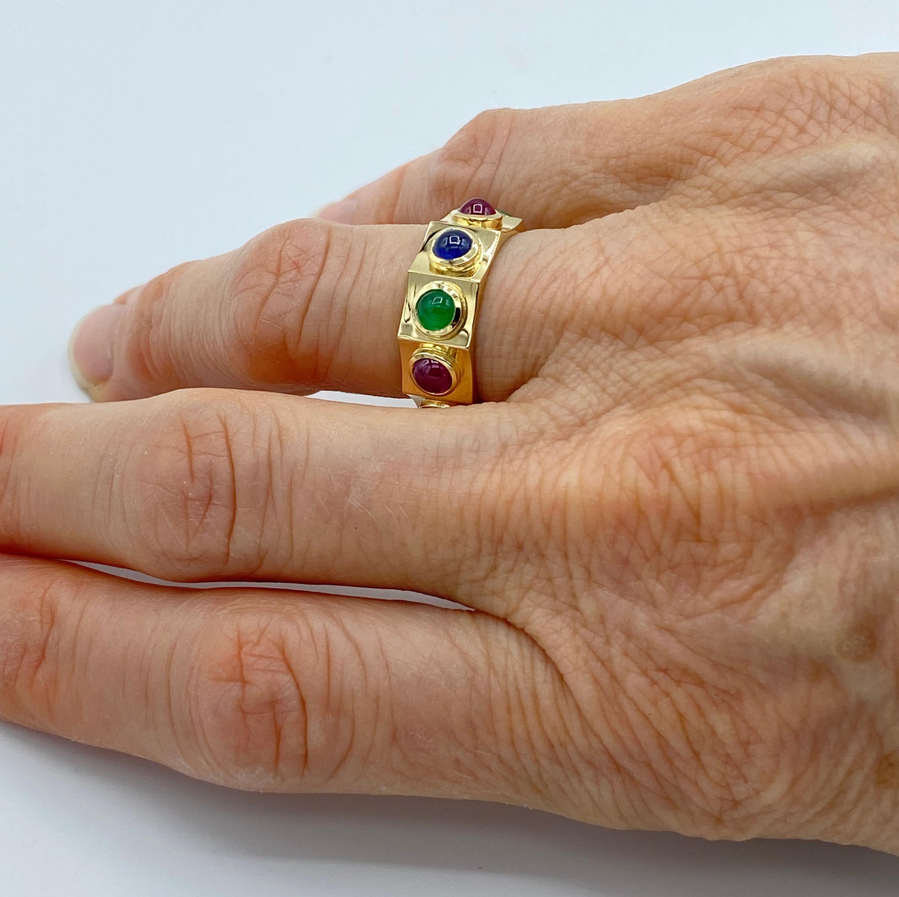 18KT Yellow Gold Band Ring Cabochon Sapphire Emerald Ruby Made in Italy For Sale 1