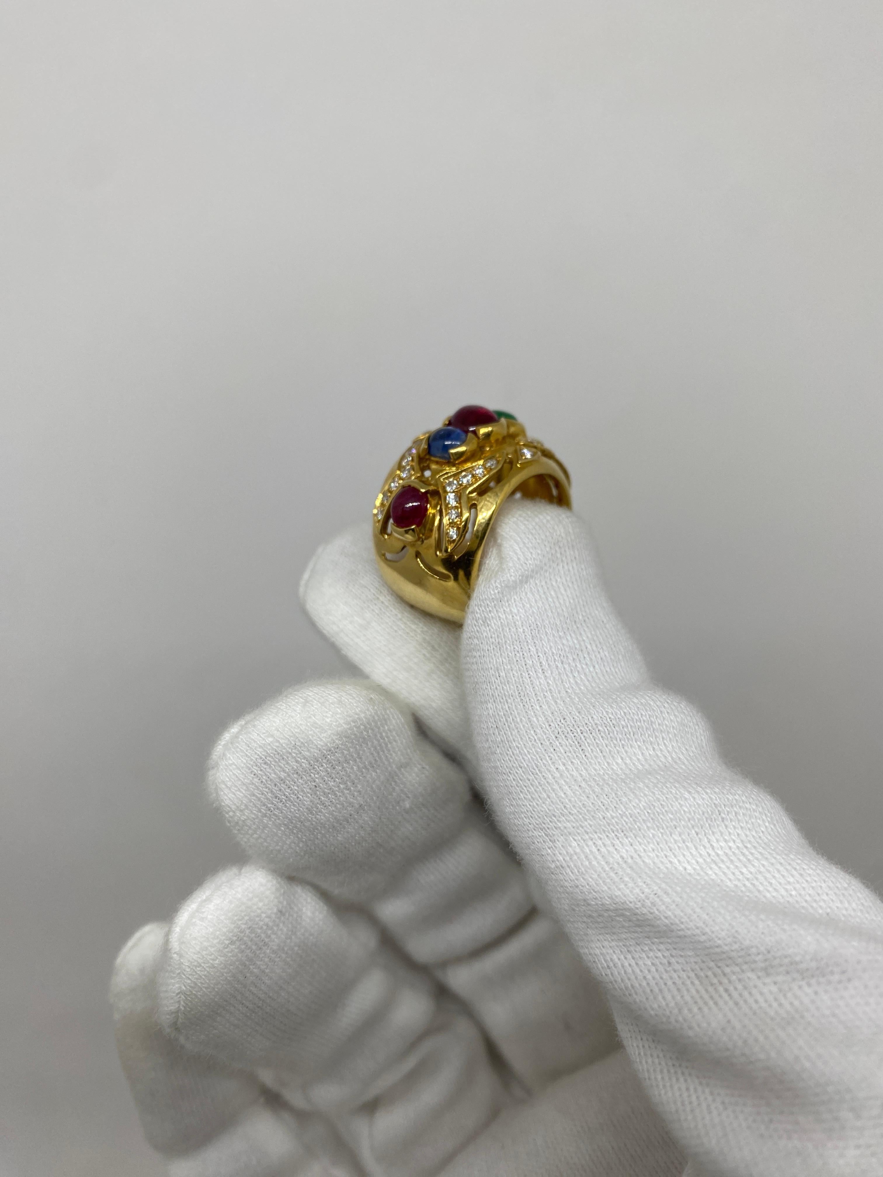 Women's 18Kt Yellow Gold Band Ring Natural Cabochon-Cut Sapphires, Emeralds, & Rubies For Sale
