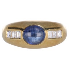 18kt Yellow Gold Band Ring with Cabochon Sapphire and Baguette Diamonds