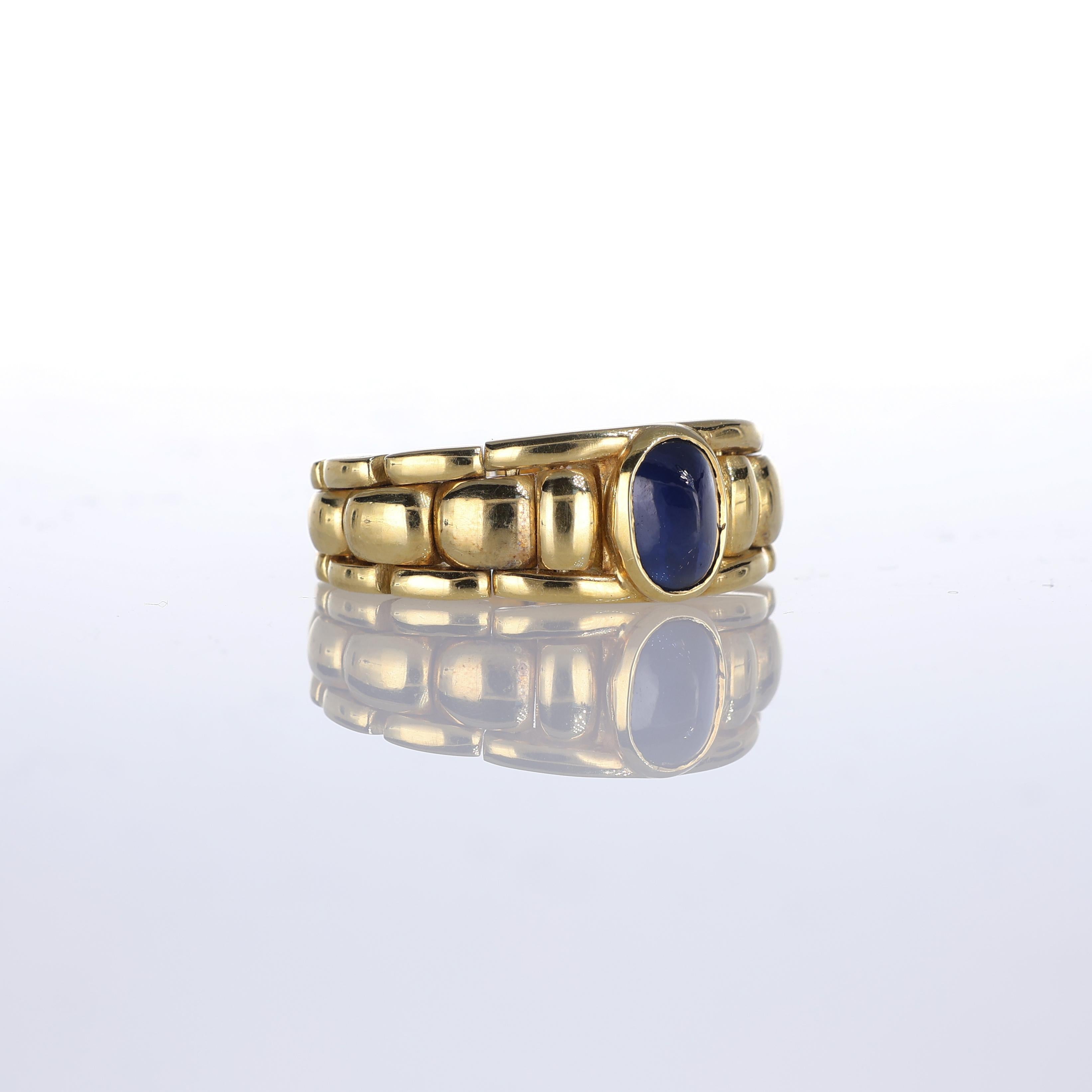 Cabochon 18kt Yellow Gold Band Ring with Central Sapphire For Sale