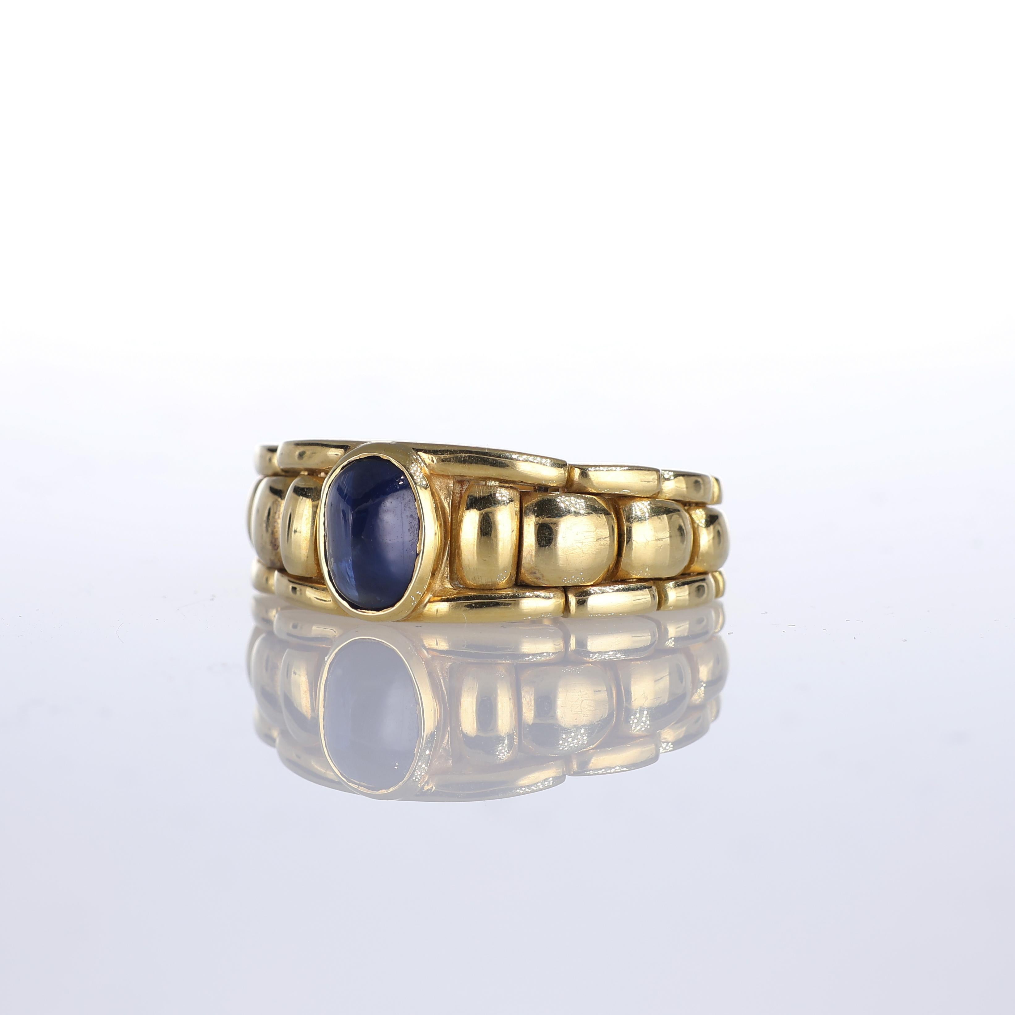 18kt Yellow Gold Band Ring with Central Sapphire In New Condition For Sale In Bergamo, BG