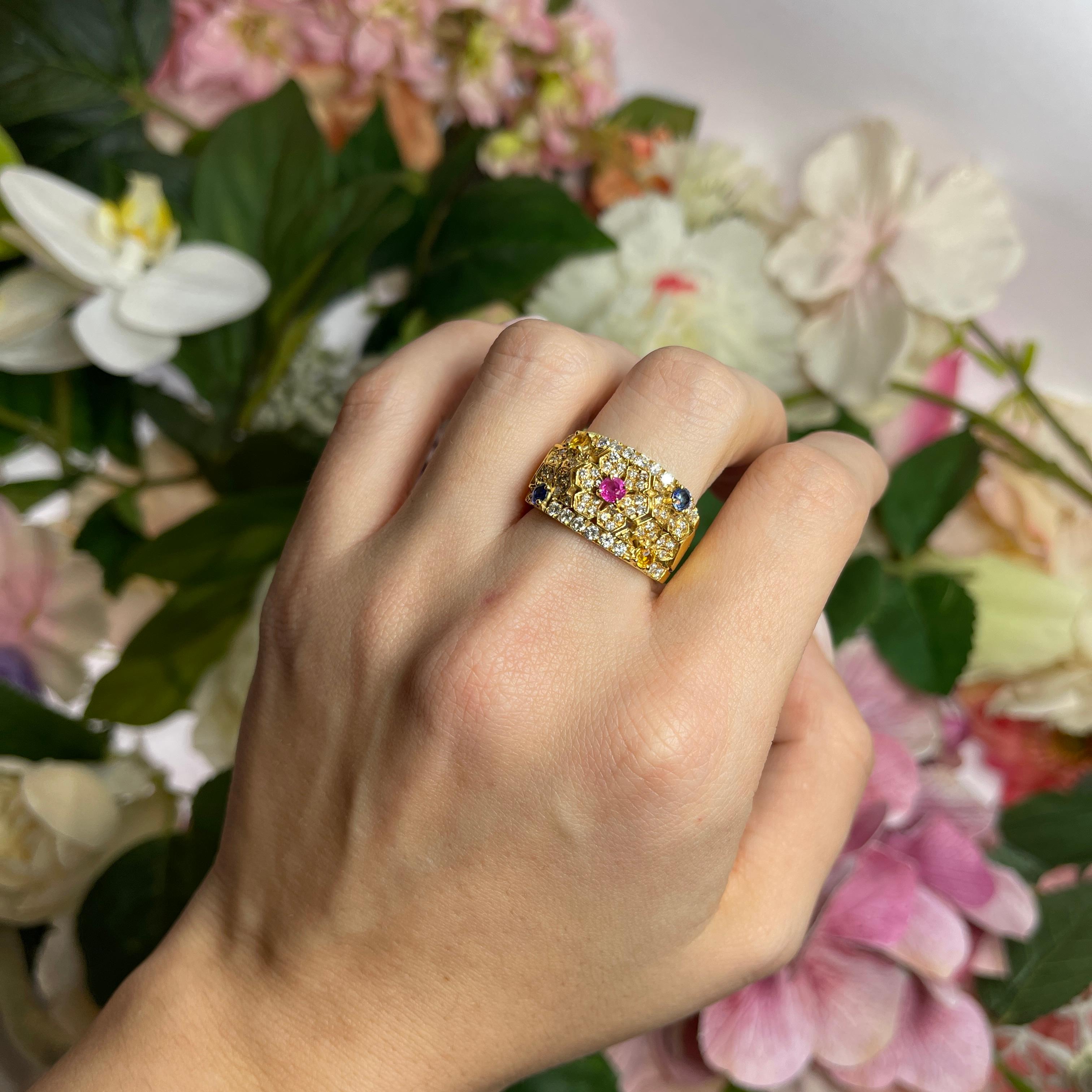 18kt Yellow Gold Band Ring with Diamond Flowers and Colored Sapphires For Sale 2