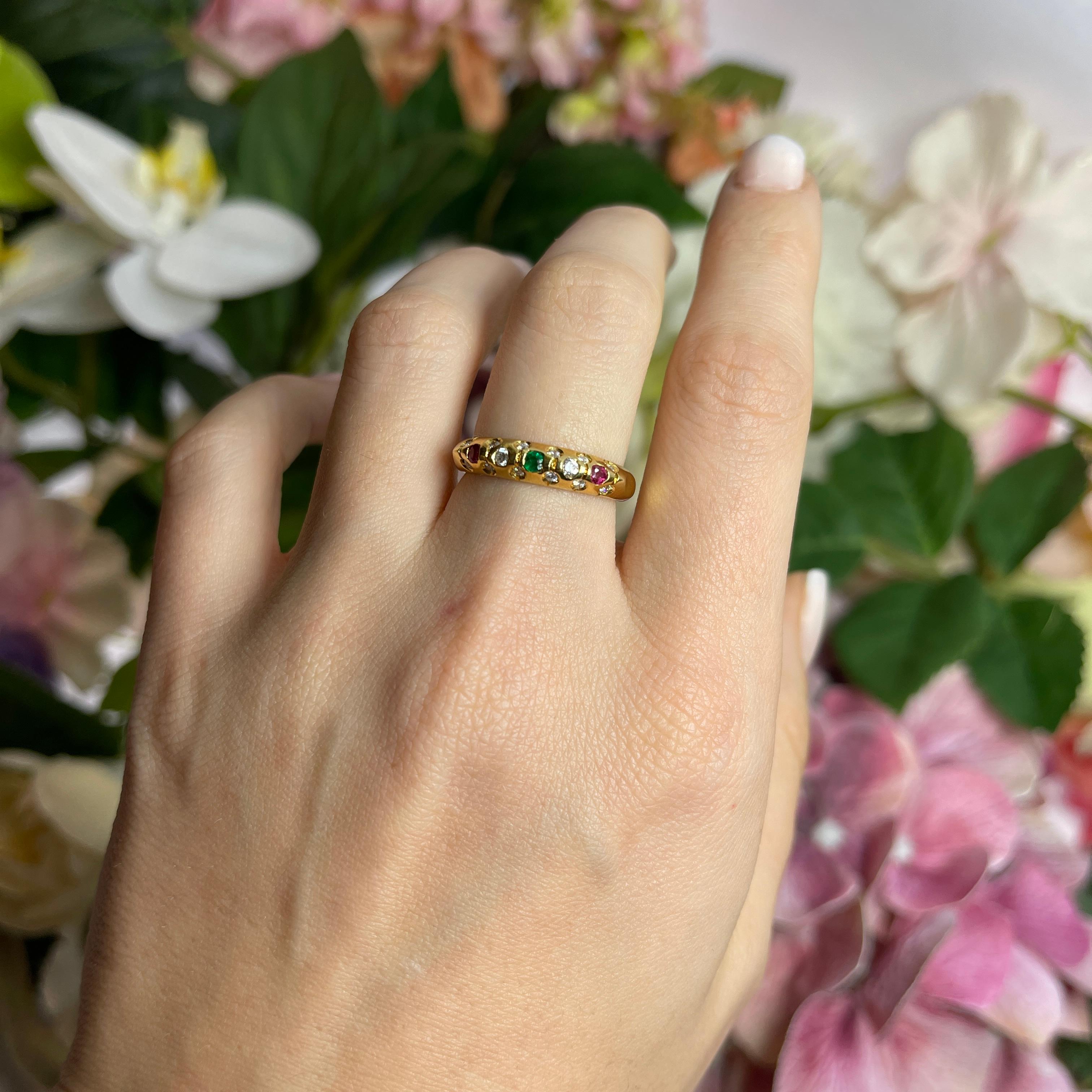 18kt Yellow Gold Band Ring with Emeralds, Rubies, and Diamonds For Sale 2