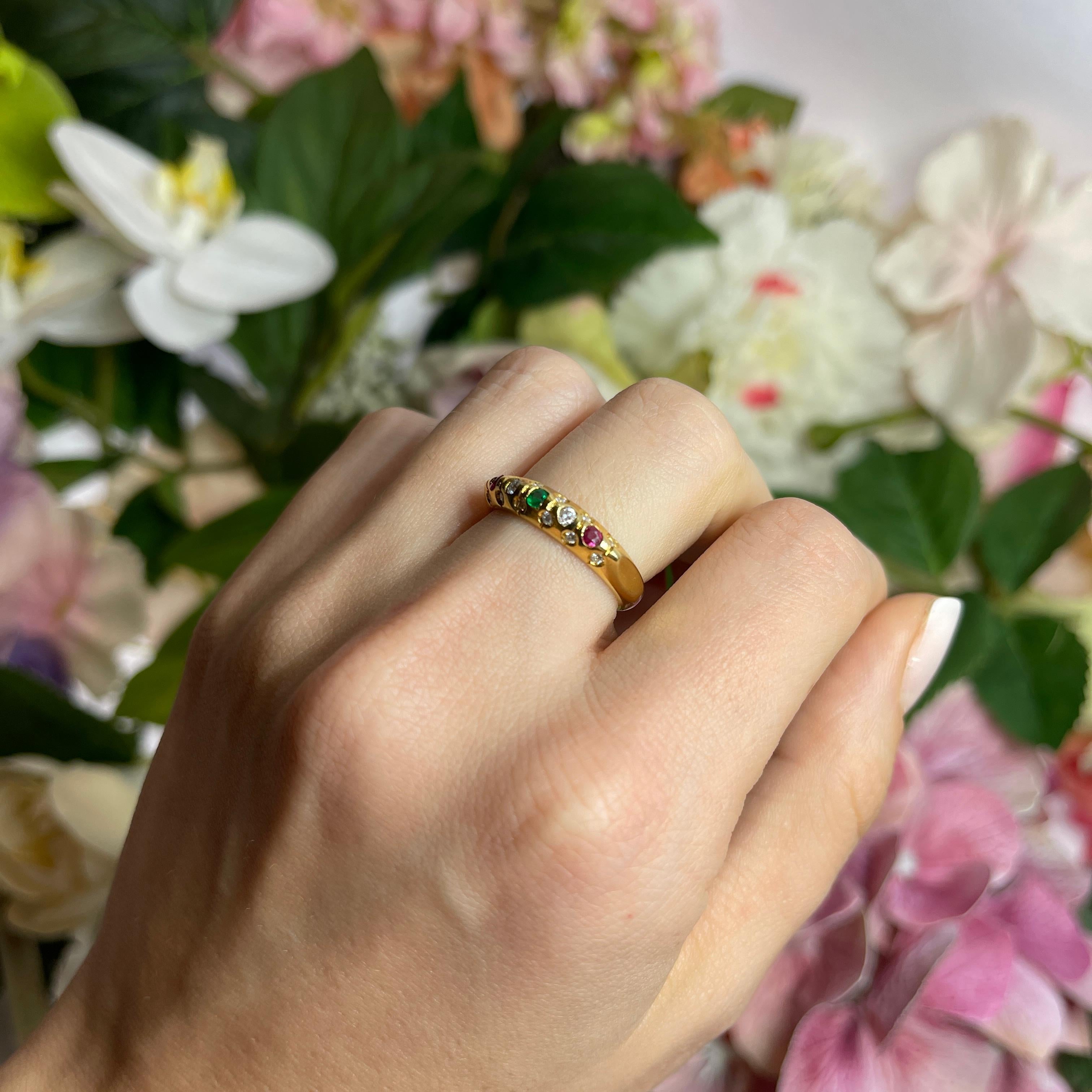 18kt Yellow Gold Band Ring with Emeralds, Rubies, and Diamonds For Sale 3