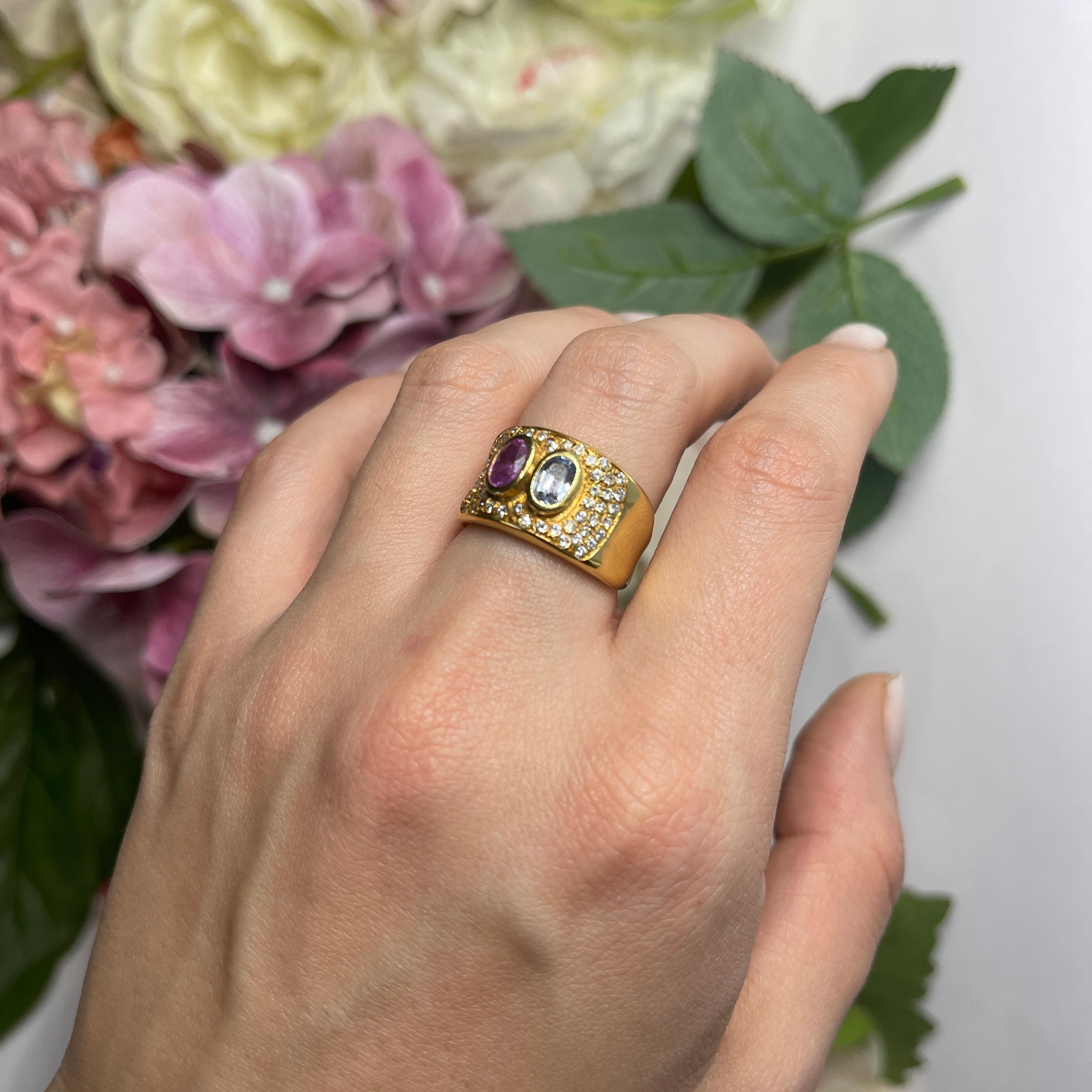 18kt Yellow Gold Band Ring with Natural Diamonds and Tourmalines For Sale 2