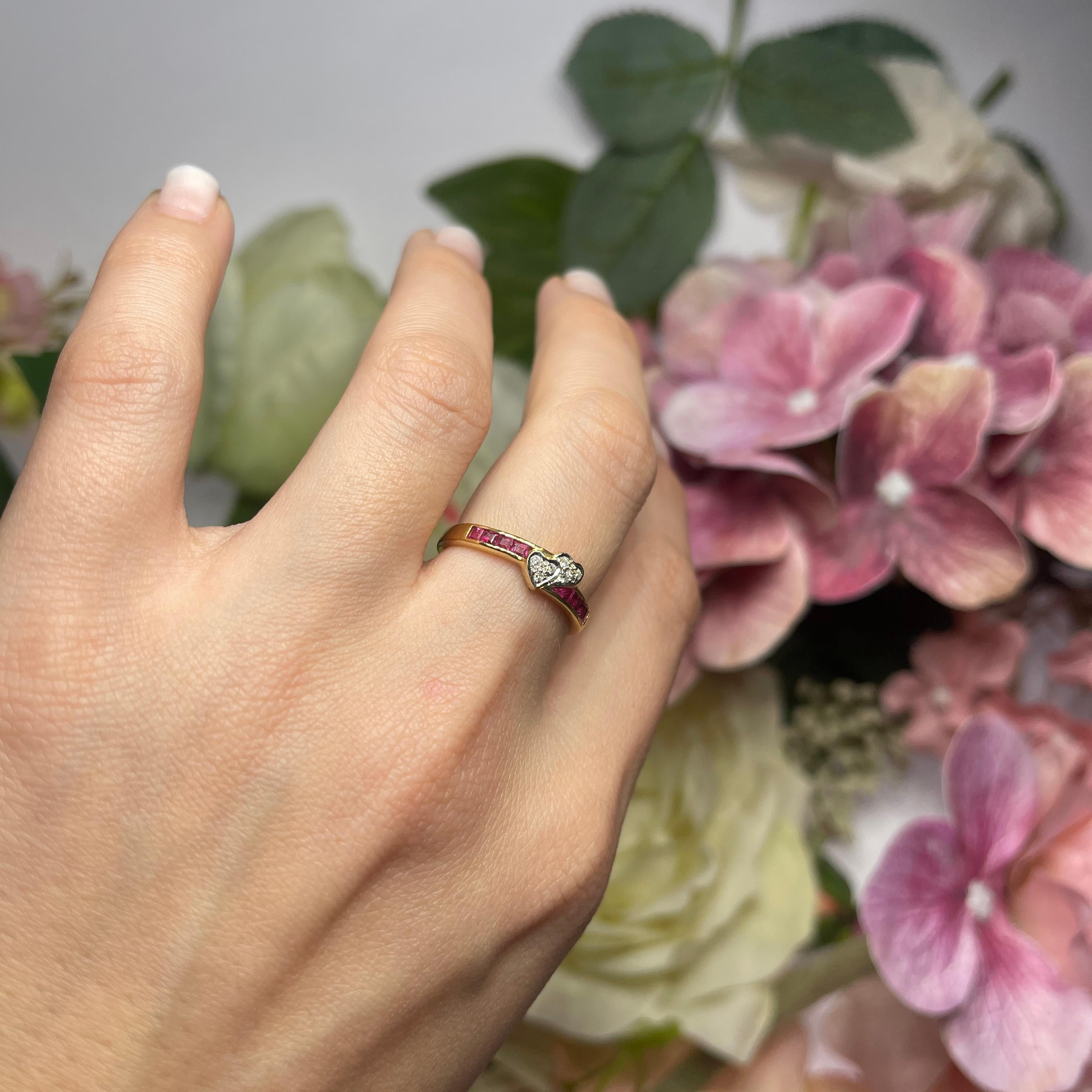 18kt Yellow Gold Band Ring with Rubies and Diamonds For Sale 4