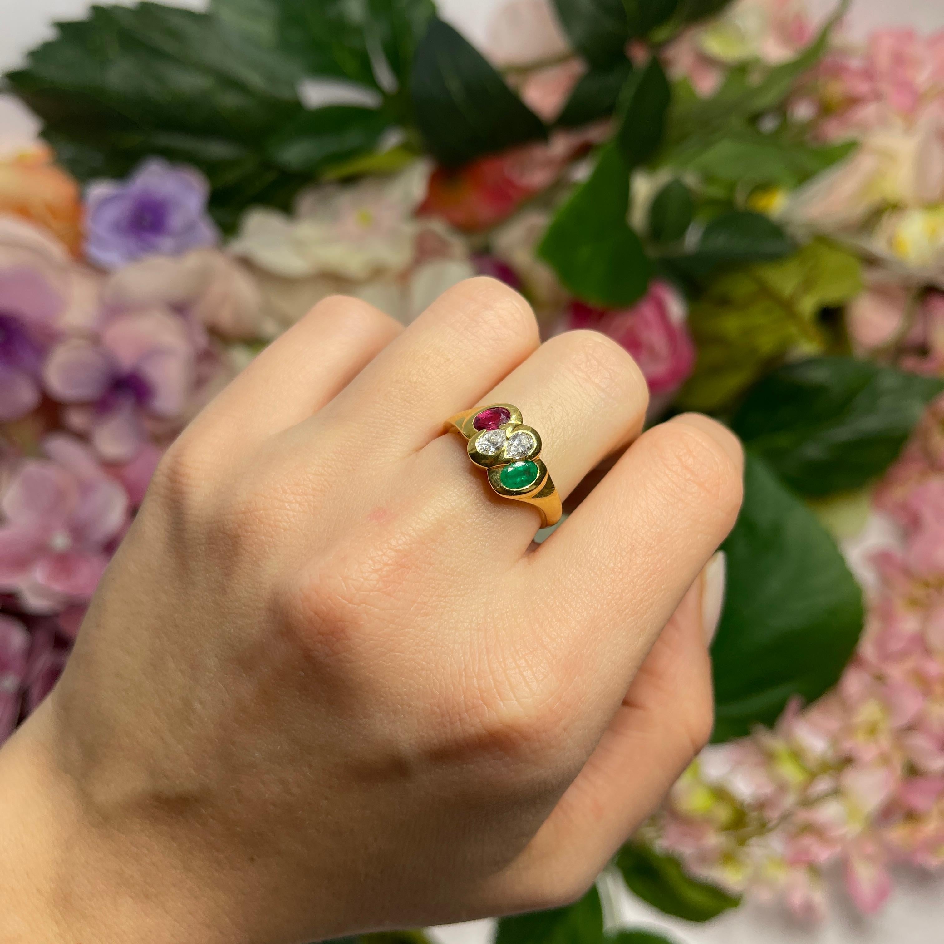 18kt Yellow Gold Band Ring with Rubies, Emeralds, and Pear-Cut Diamonds For Sale 3