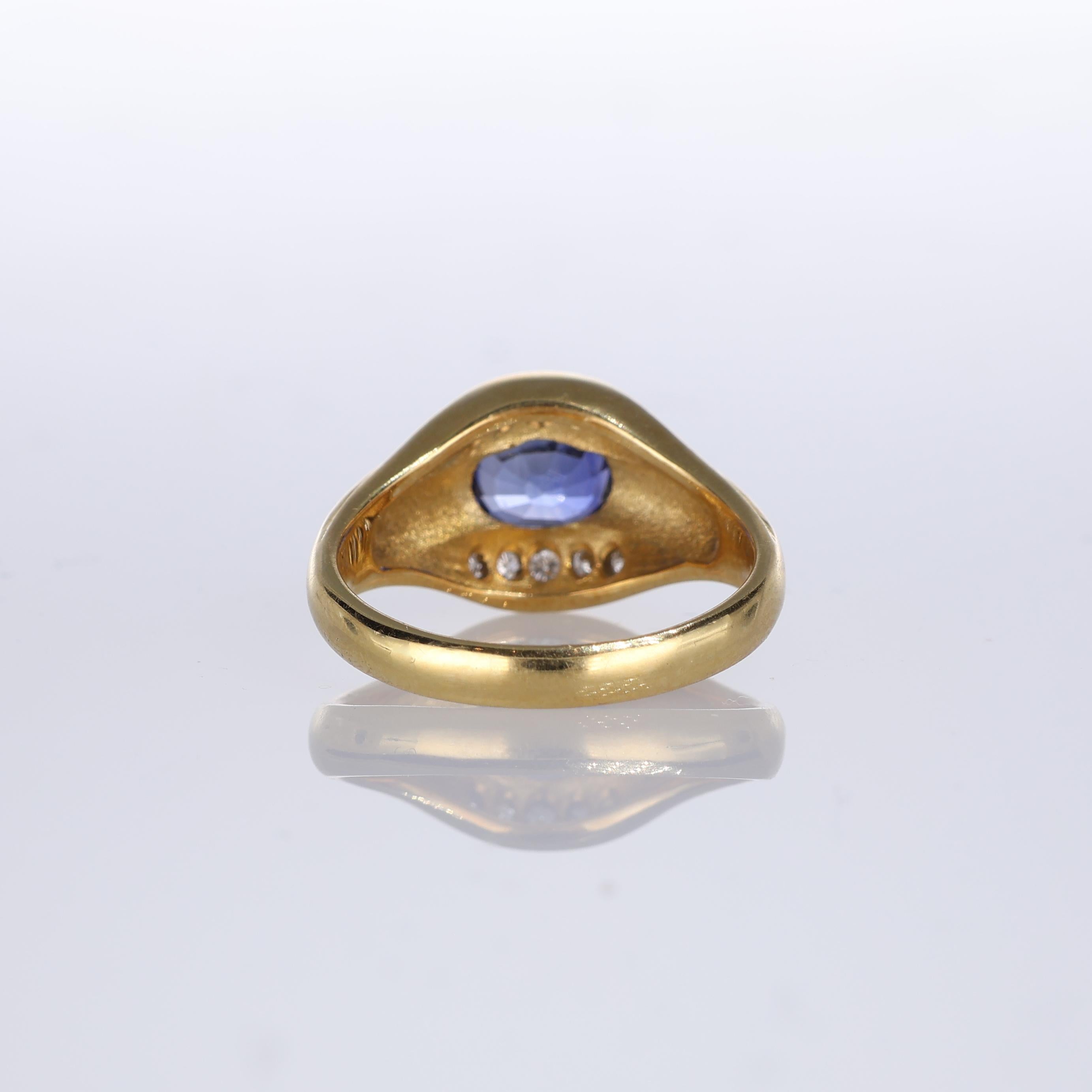 Women's or Men's 18kt Yellow Gold Band Ring with Sapphire and Diamonds For Sale