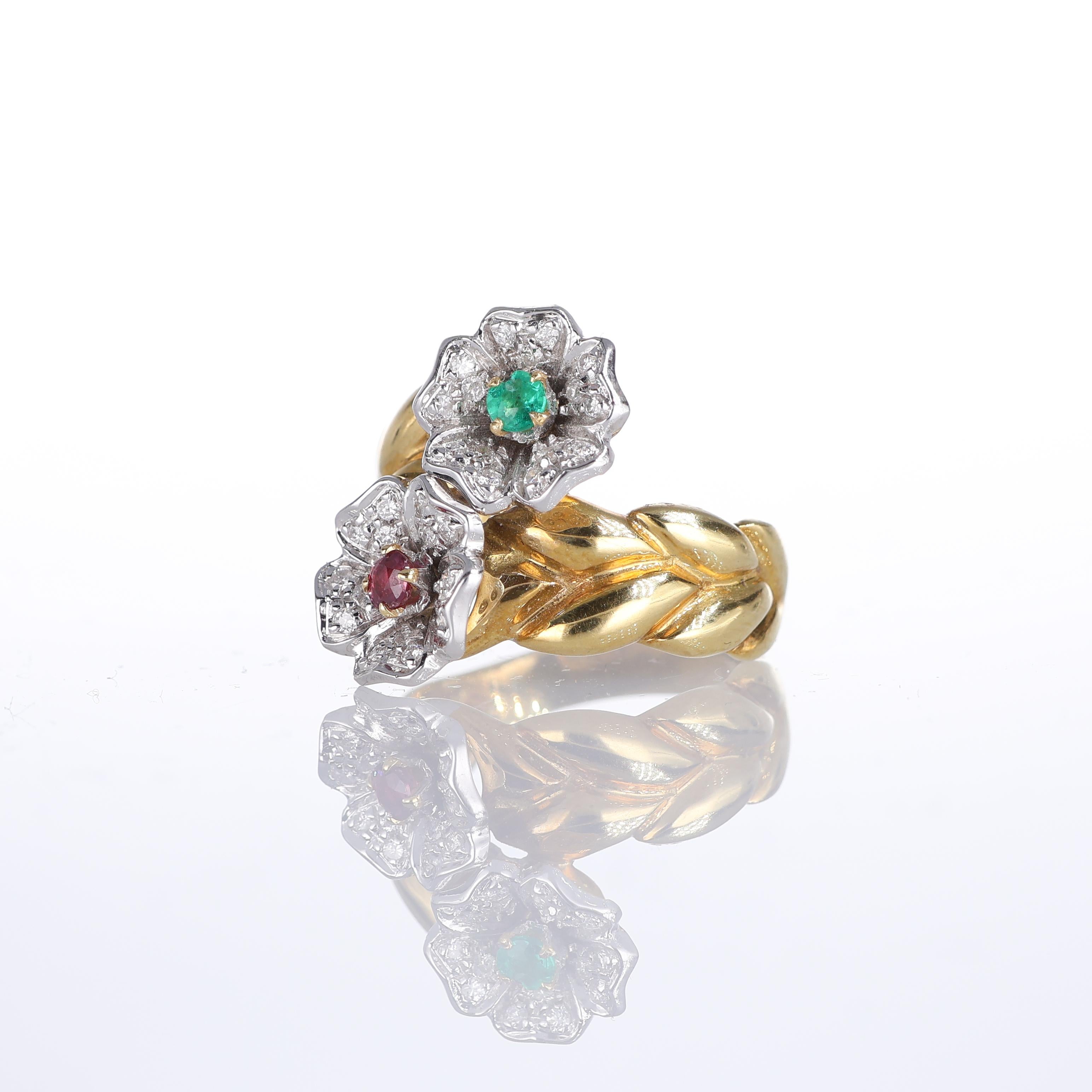 18kt Yellow Gold Band Ring with Tourmaline Flowers and Diamonds In New Condition For Sale In Bergamo, BG