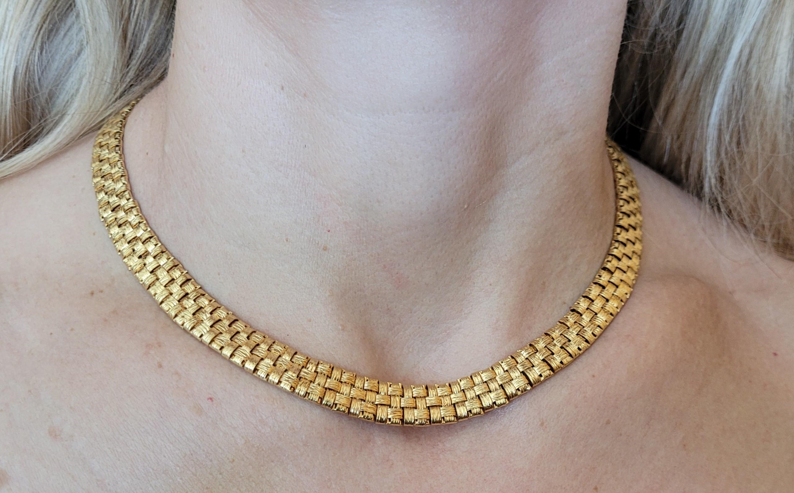 Modern 18kt Yellow Gold Basket Weave Texture Design Necklace 45.6 gr, Germany 10mm Wide