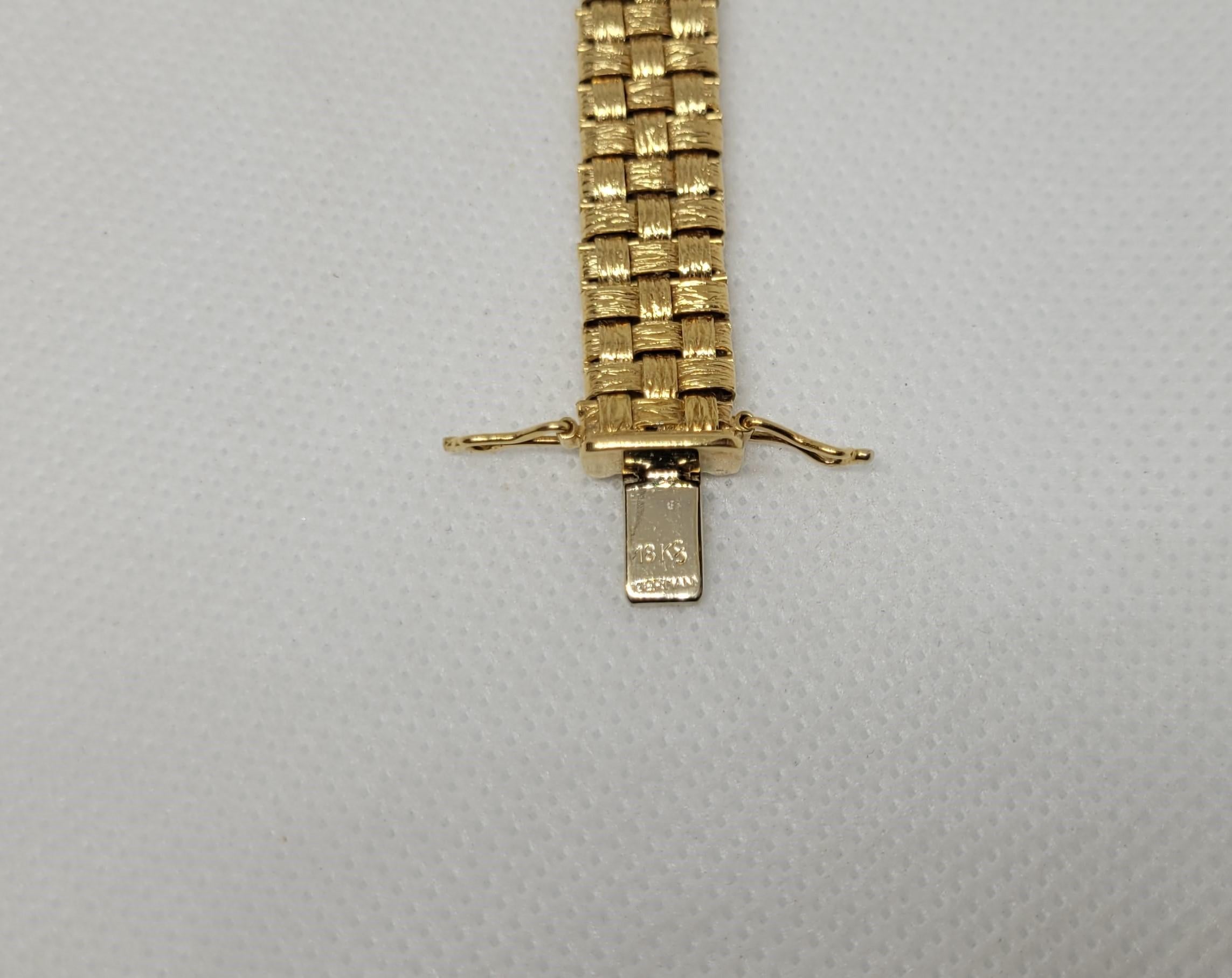 Women's 18kt Yellow Gold Basket Weave Texture Design Necklace 45.6 gr, Germany 10mm Wide