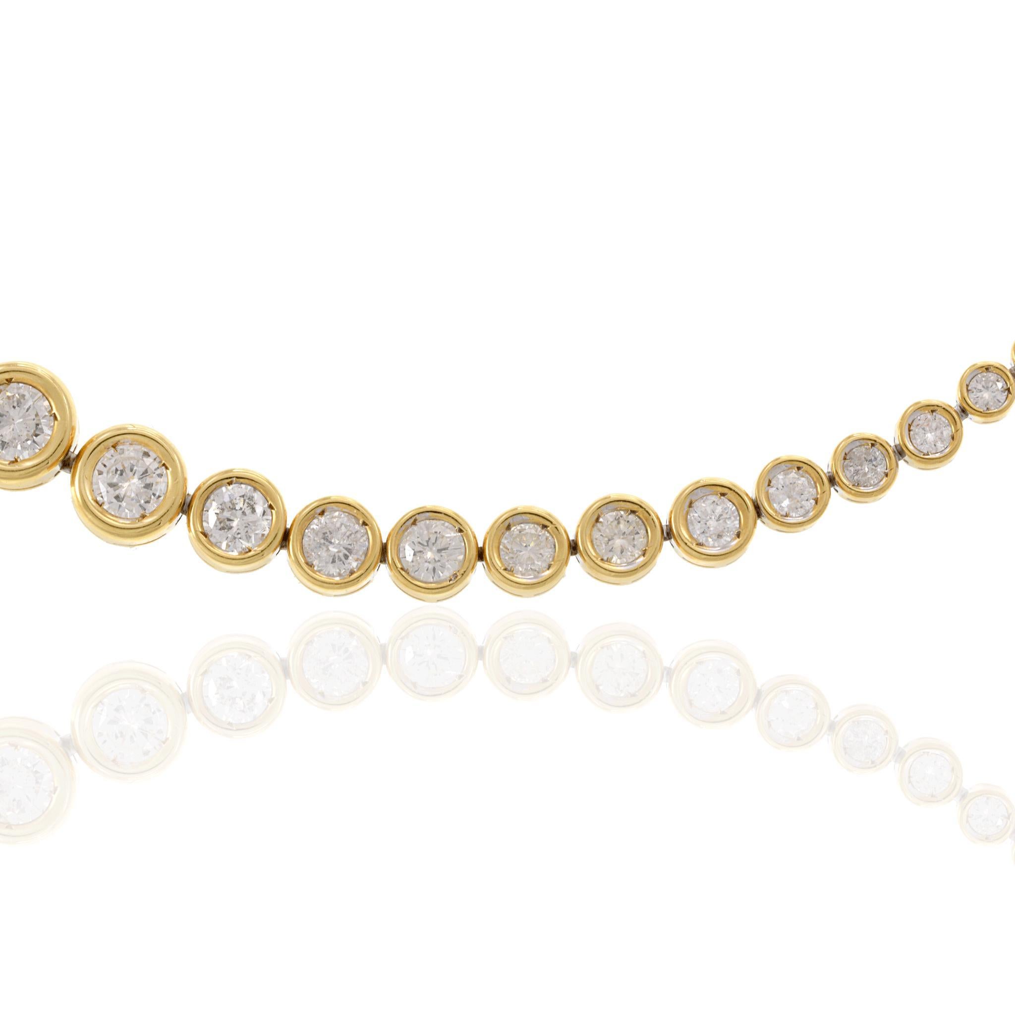 18KT Yellow Gold Bezel Set Graduated Diamond Tennis Necklace In New Condition For Sale In New York, NY