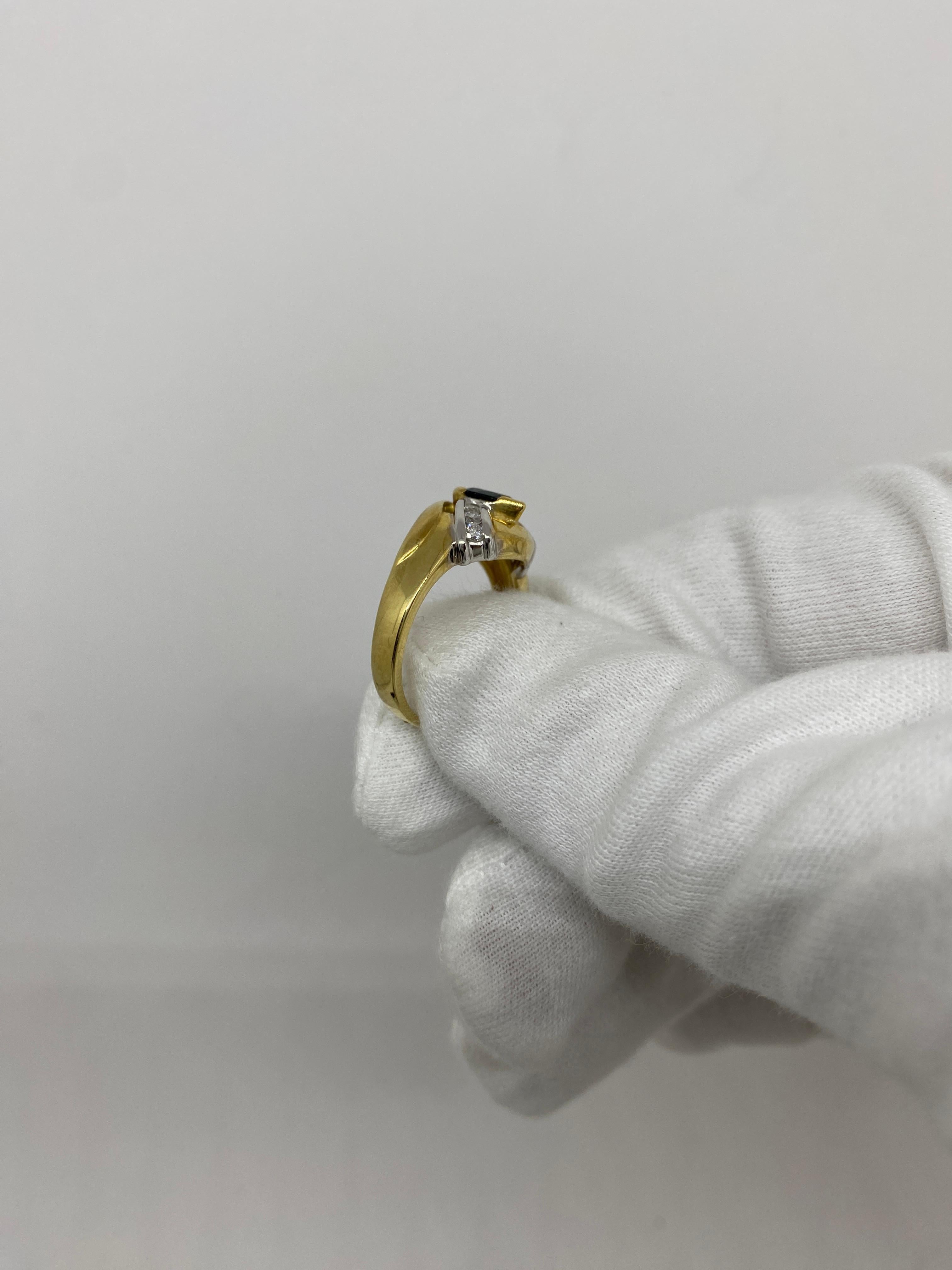 18Kt Yellow Gold Blue Sapphire 0.79 ct White Diamonds 0.19 For Sale 1