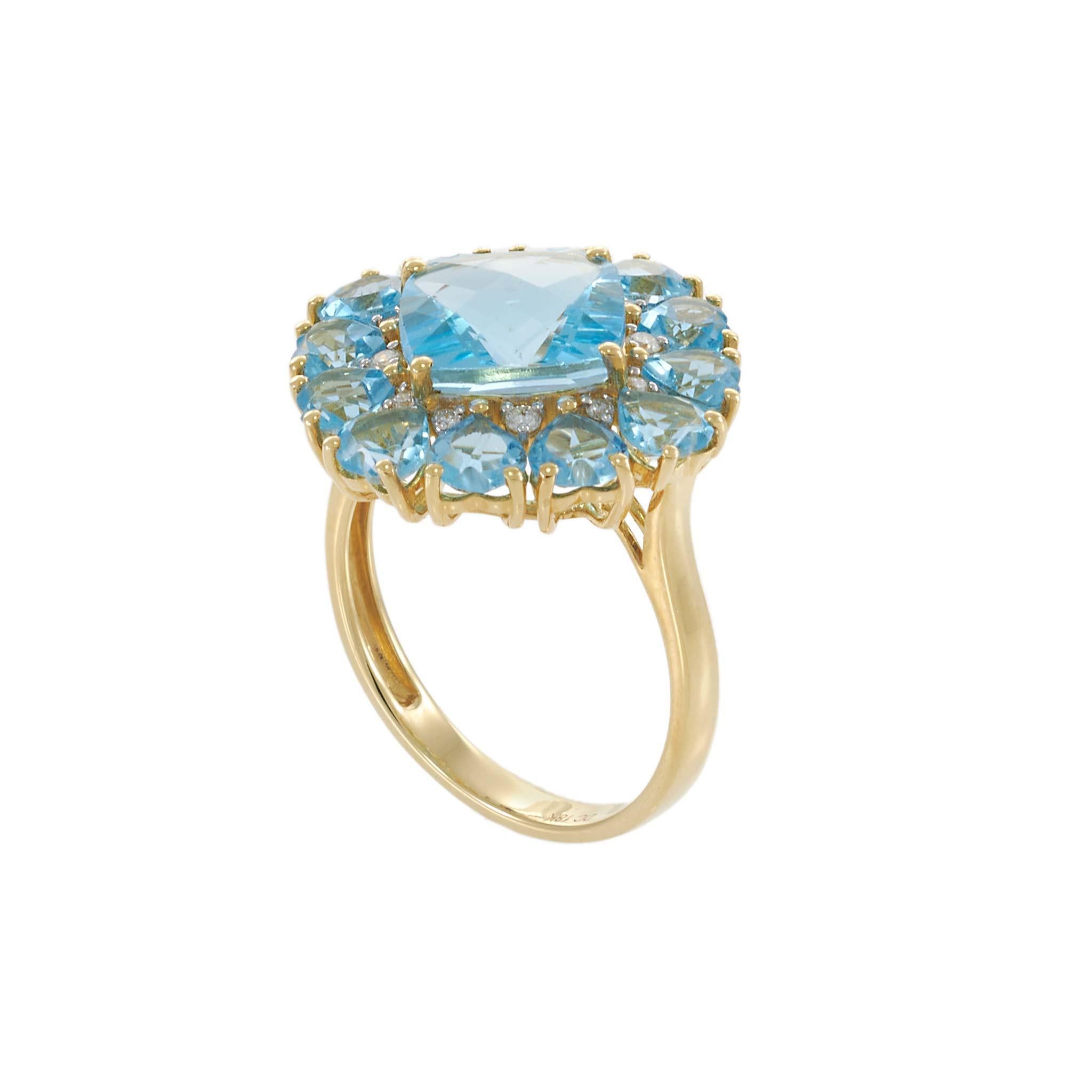 Taglio cuscino 18KT Yellow Gold Blue Topaz & Diamond Cluster Ring in vendita