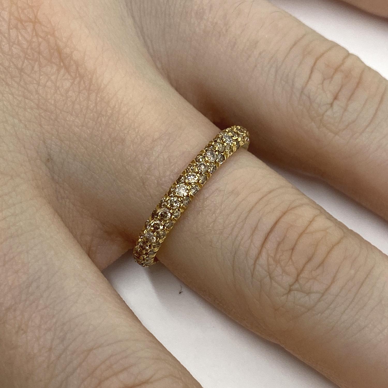 Ring made of 18kt yellow gold with natural brown brilliant-cut diamonds for ct.1.31 

Welcome to our jewelry collection, where every piece tells a story of timeless elegance and unparalleled craftsmanship. As a family-run business in Italy for over