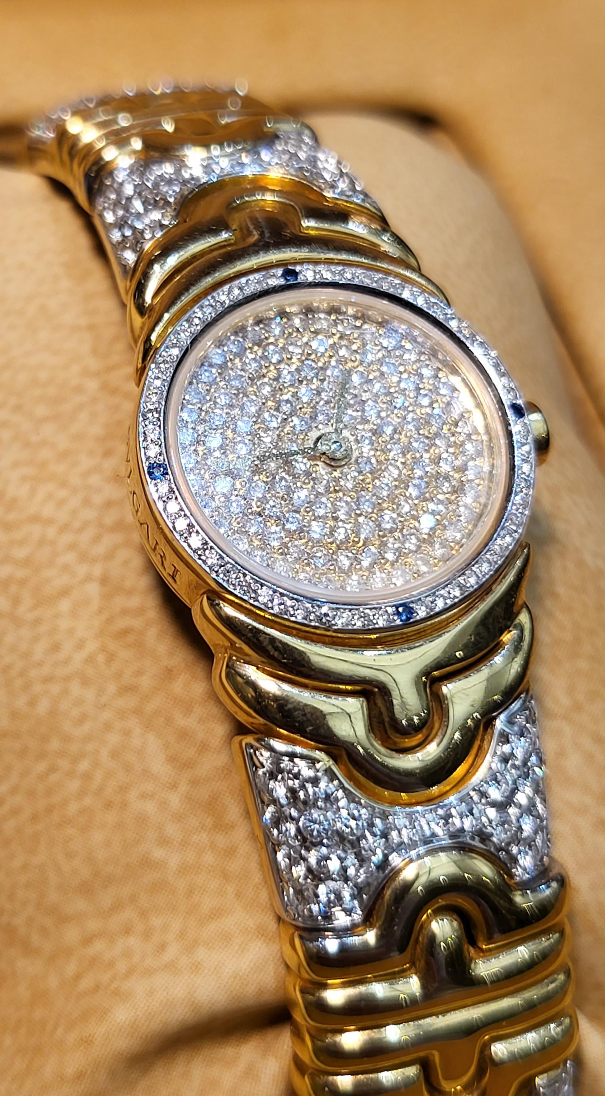 Artisan Bulgari Montre Parentesi en or jaune 18 carats avec mouvement en quartz et diamants en vente