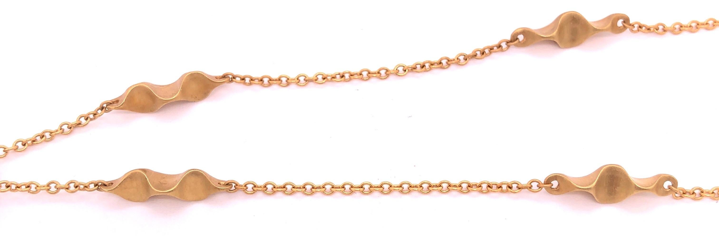 Pear Cut 18 Karat Yellow Gold Caleo Chrysoprase Pendant Necklace For Sale