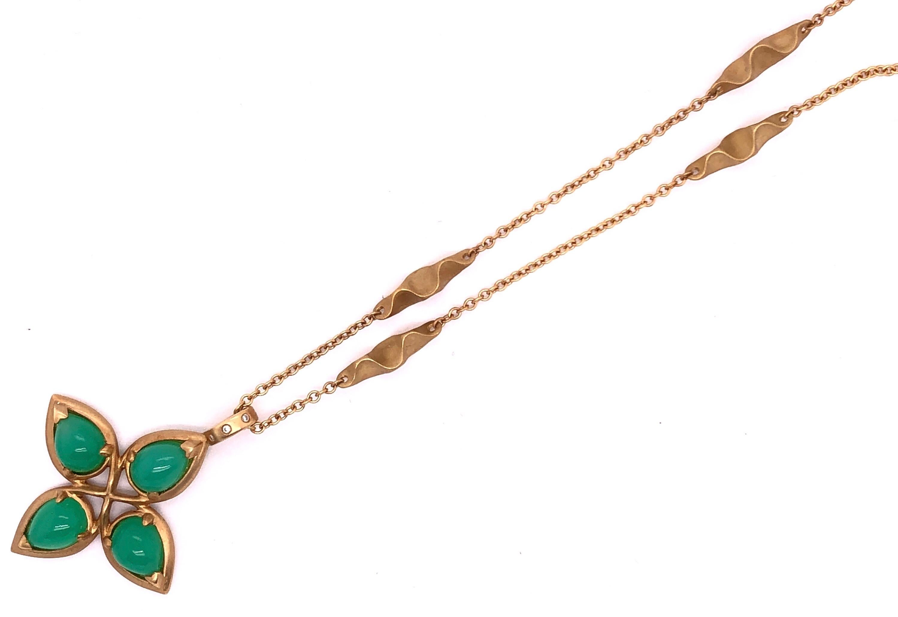 Women's or Men's 18 Karat Yellow Gold Caleo Chrysoprase Pendant Necklace For Sale