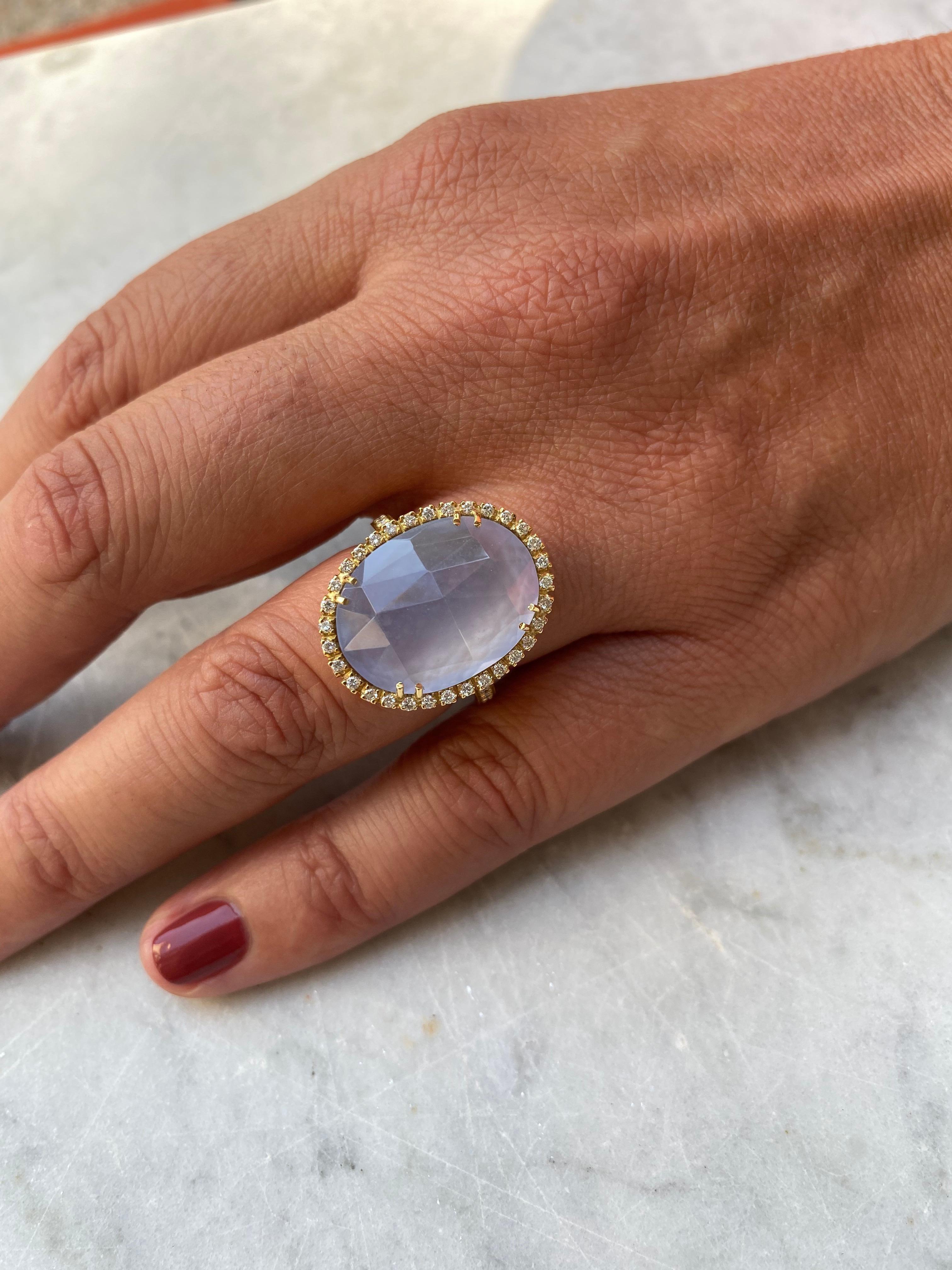 Contemporary 18Kt Yellow Gold Chalcedony and Diamonds Ring For Sale