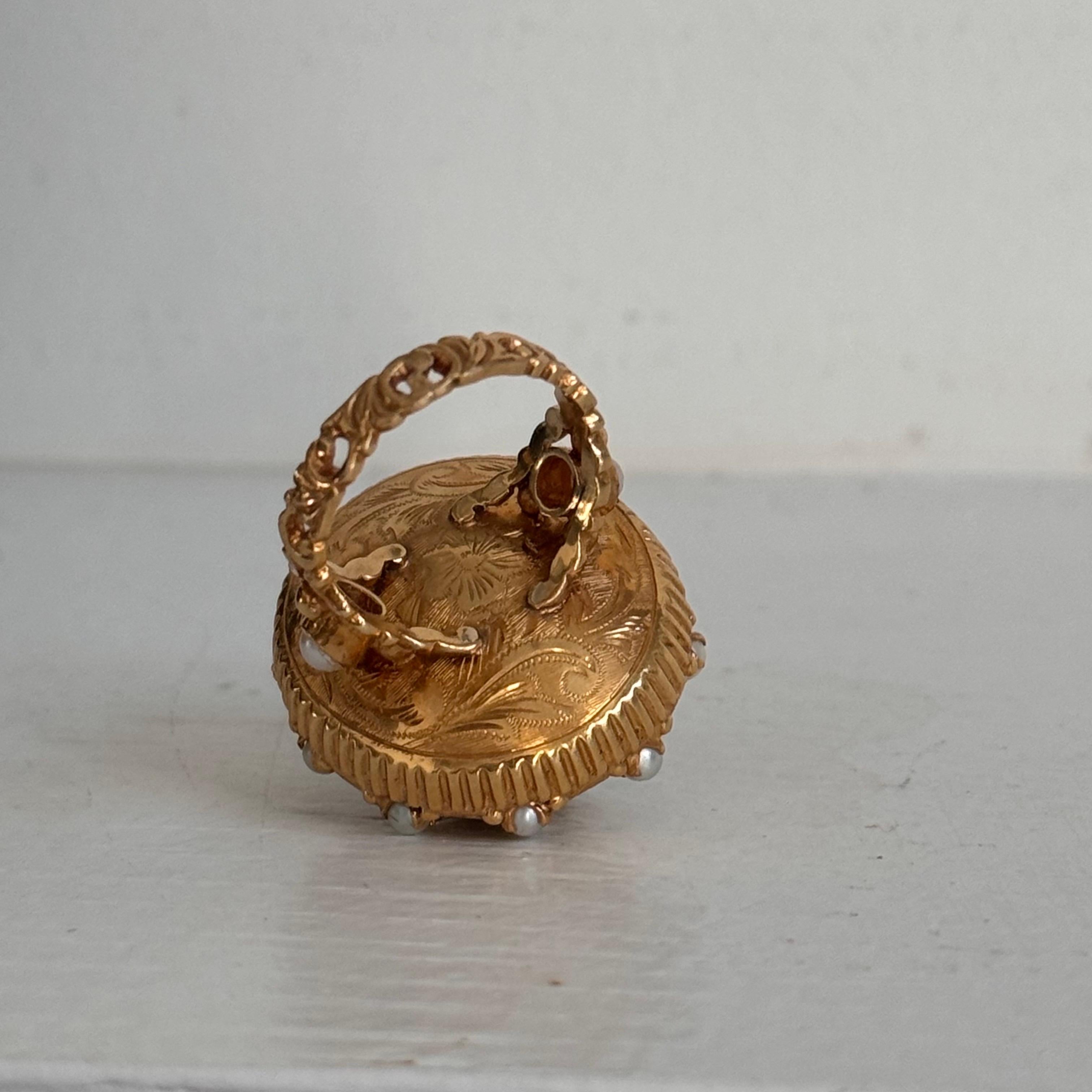 Bague en or jaune 18kt à motif de chrysoprase, de perles et de feuilles Pour femmes en vente