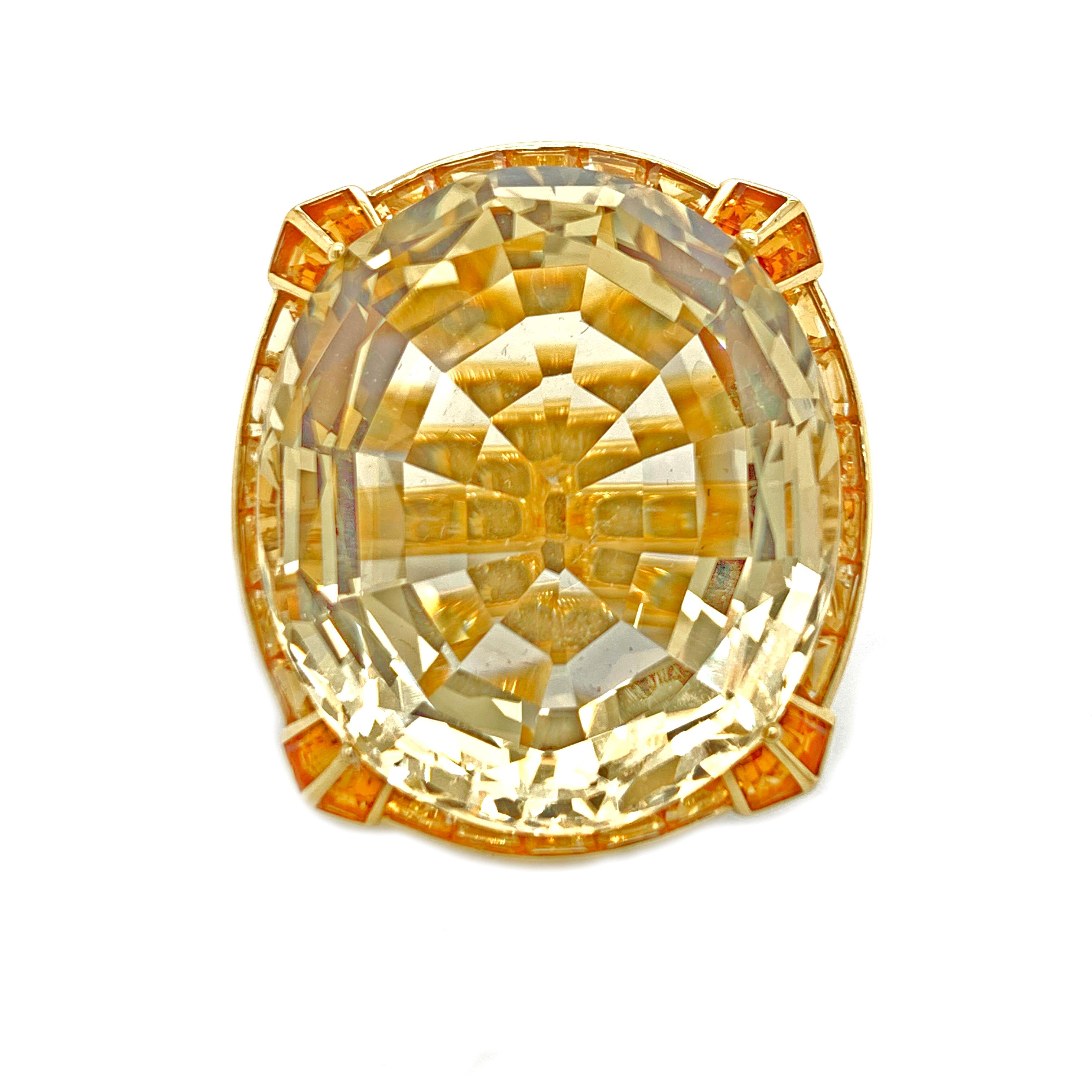 Round Cut 18 Karat Yellow Gold Citrine and Diamond Ring For Sale
