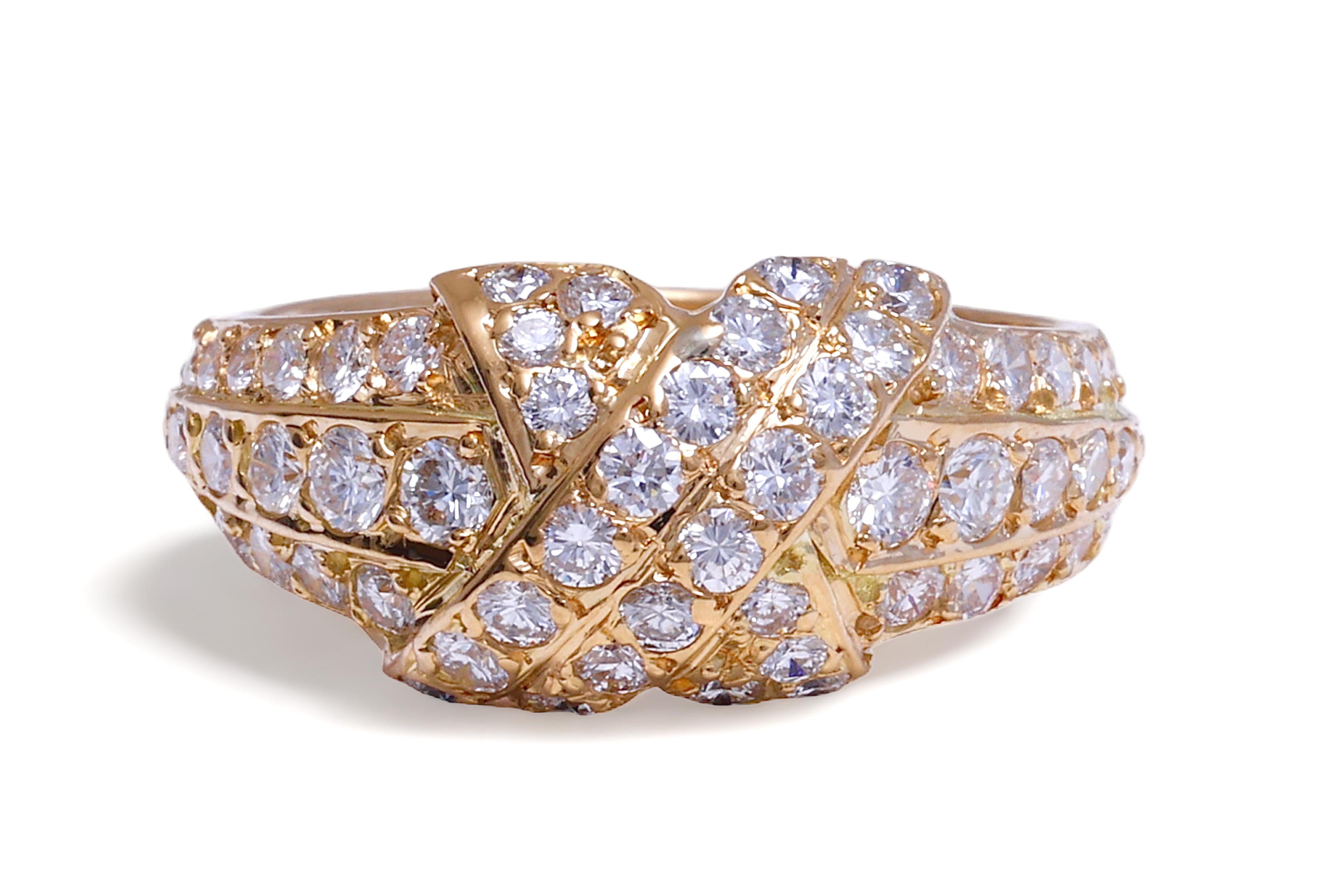 Boucles d'oreilles à clip en or jaune 18kt serties de Together 1.64 ct. Diamants en vente 11