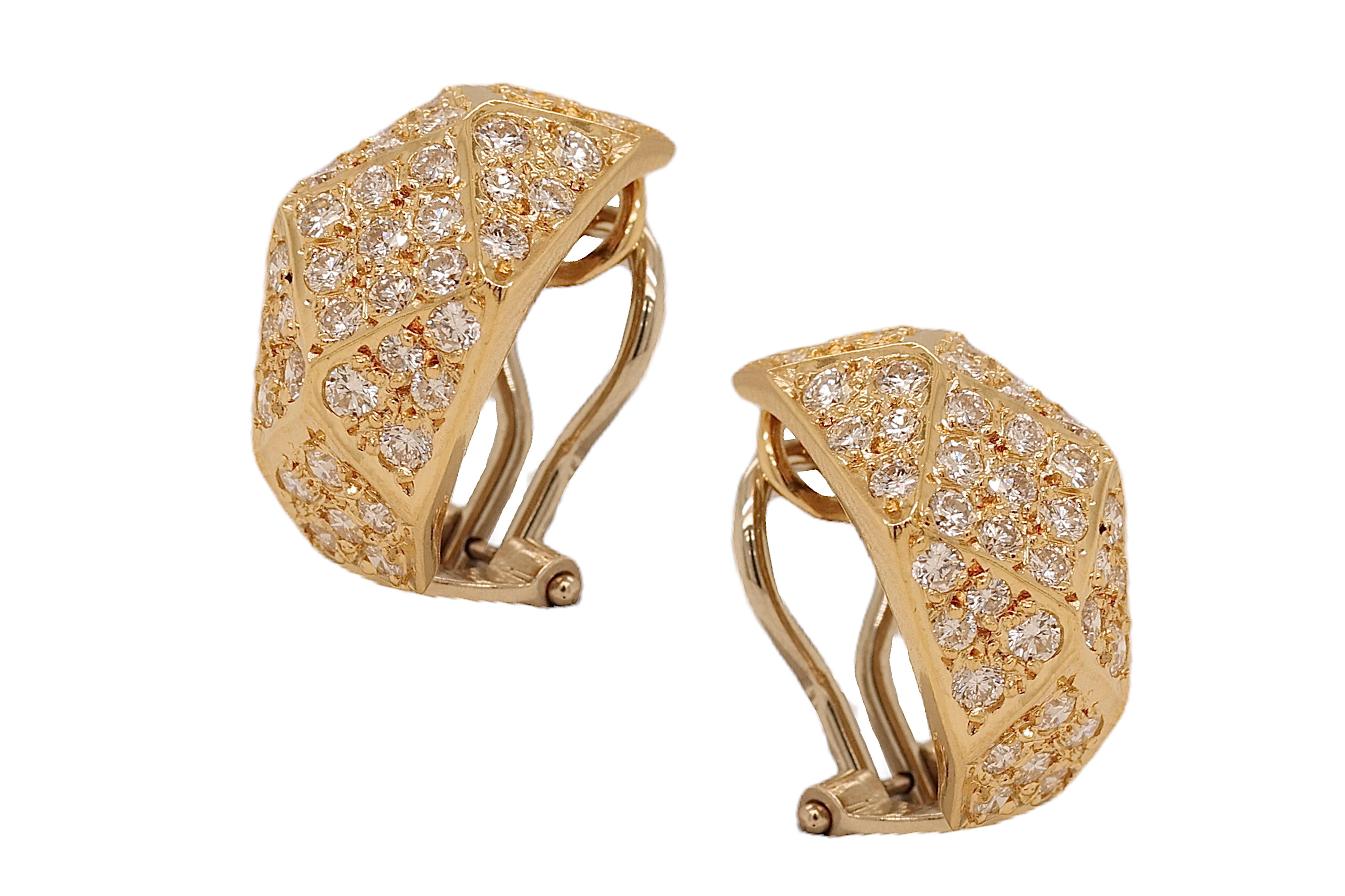 Boucles d'oreilles à clip en or jaune 18kt serties de Together 1.64 ct. Diamants Unisexe en vente
