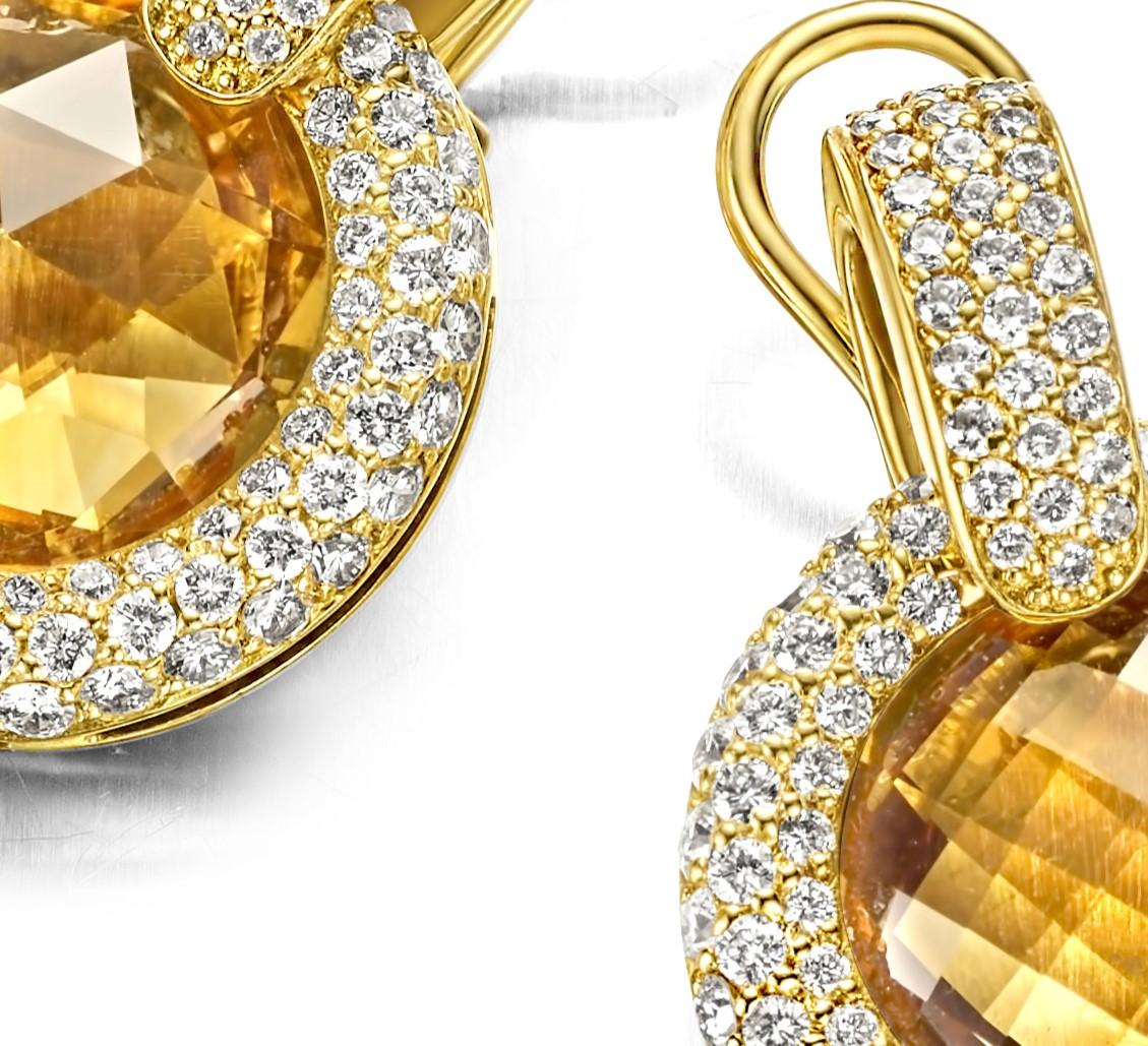 18 Karat Yellow Gold Clip-On Earrings with 20.02 Carat Citrines Stones, Diamonds In New Condition For Sale In Antwerp, BE