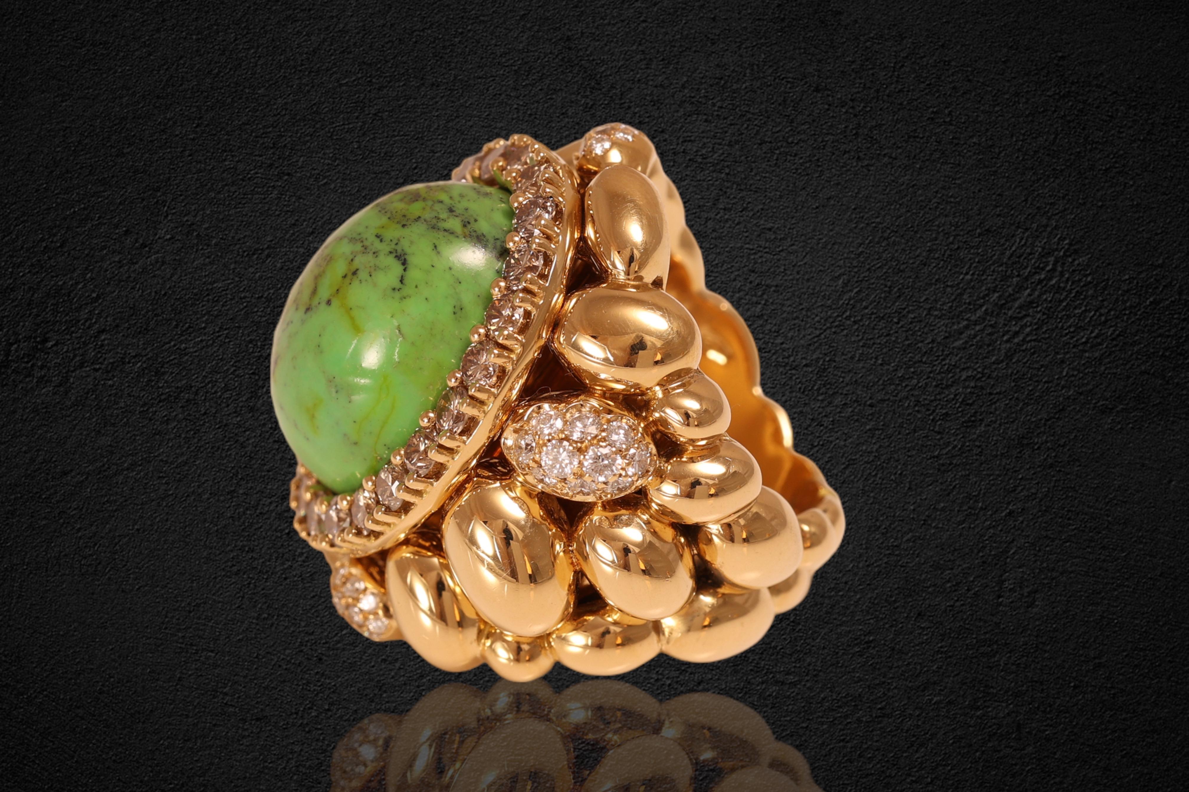 18kt Yellow Gold Clustered Mattioli Ring, with Big Green Stone & 3.2ct Diamonds 2