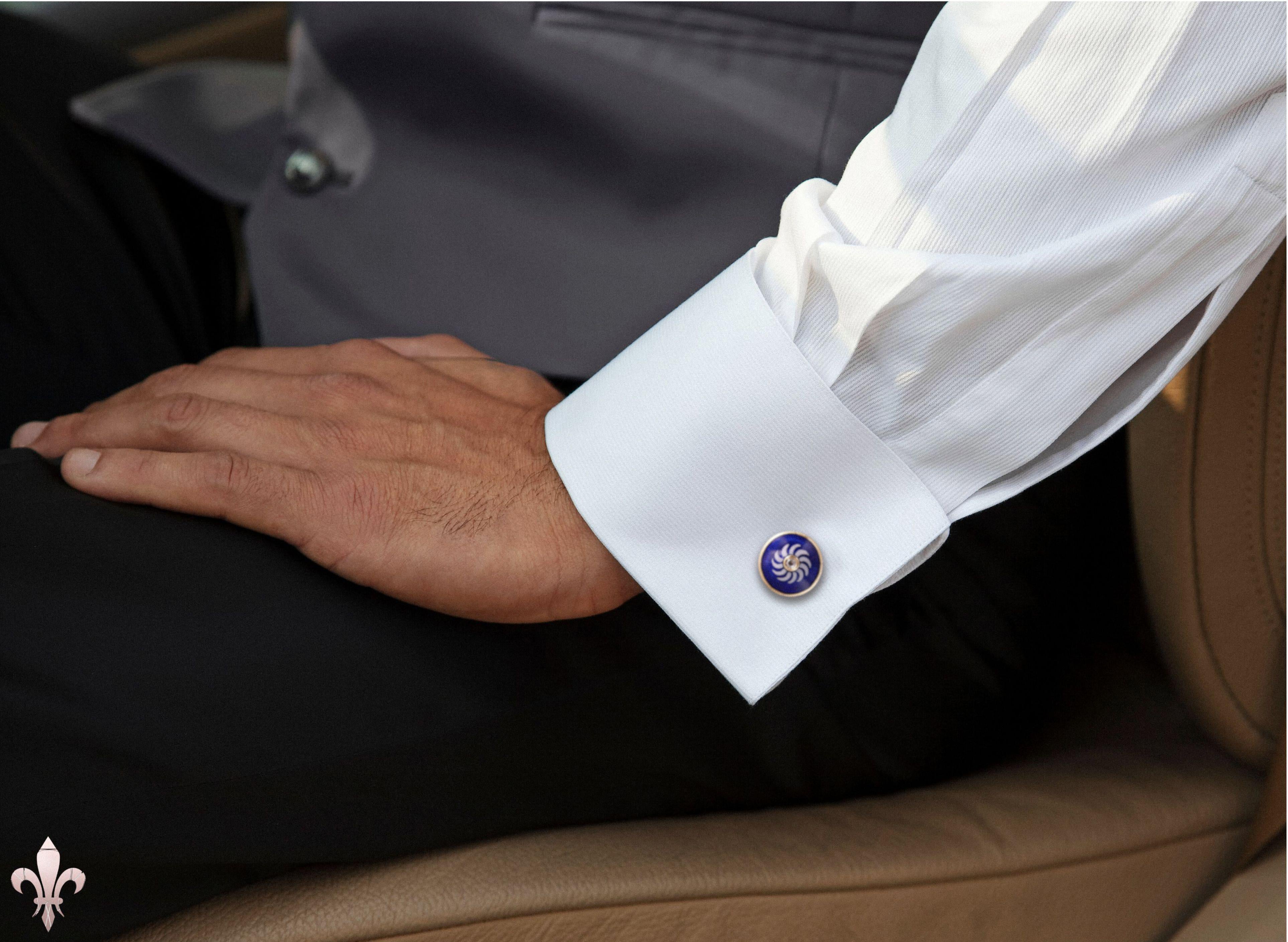 18kt Yellow Gold Cufflinks with Royal Blue Enamel and Rose-Cut Diamonds For Sale 3