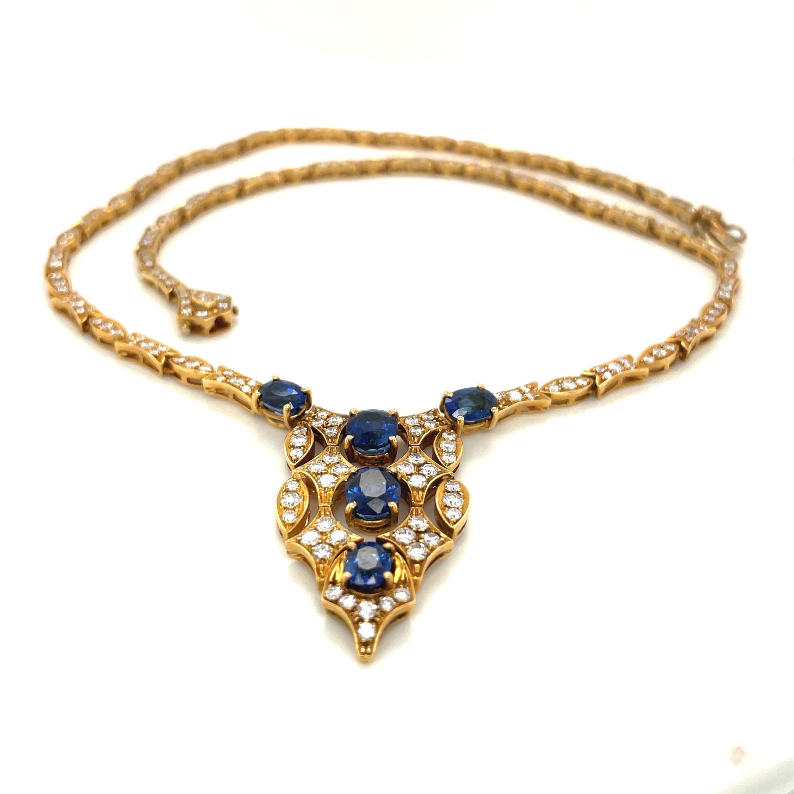 Retro 18kt Yellow Gold Diamond 4.24ct & Blue Sapphire 5.54c. Classic Necklace For Sale