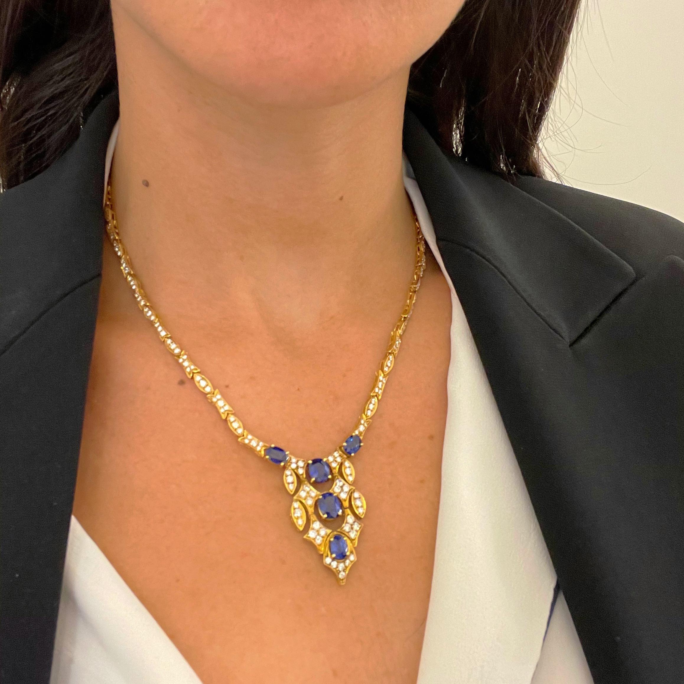 18kt Yellow Gold Diamond 4.24ct & Blue Sapphire 5.54c. Classic Necklace For Sale 1