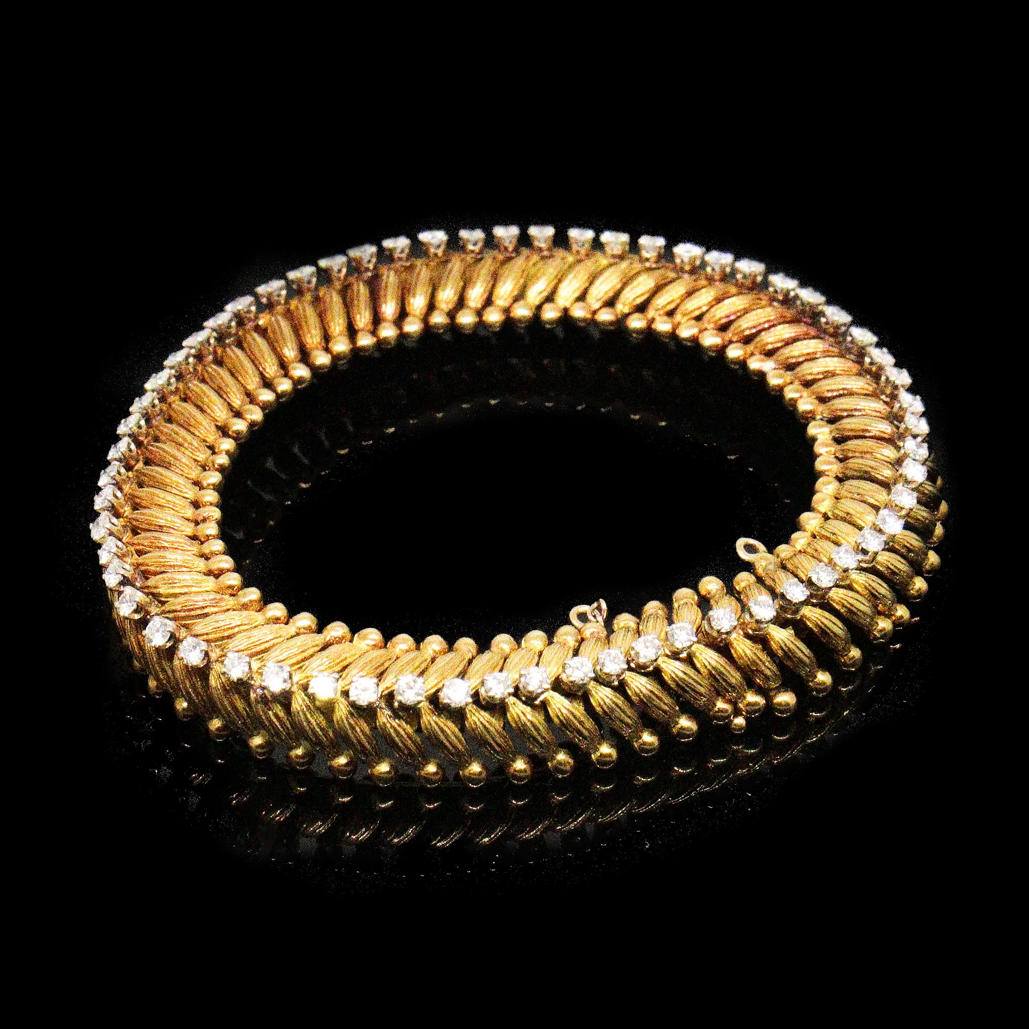 18kt Yellow Gold Diamond Bracelet Vintage 1940s For Sale 1