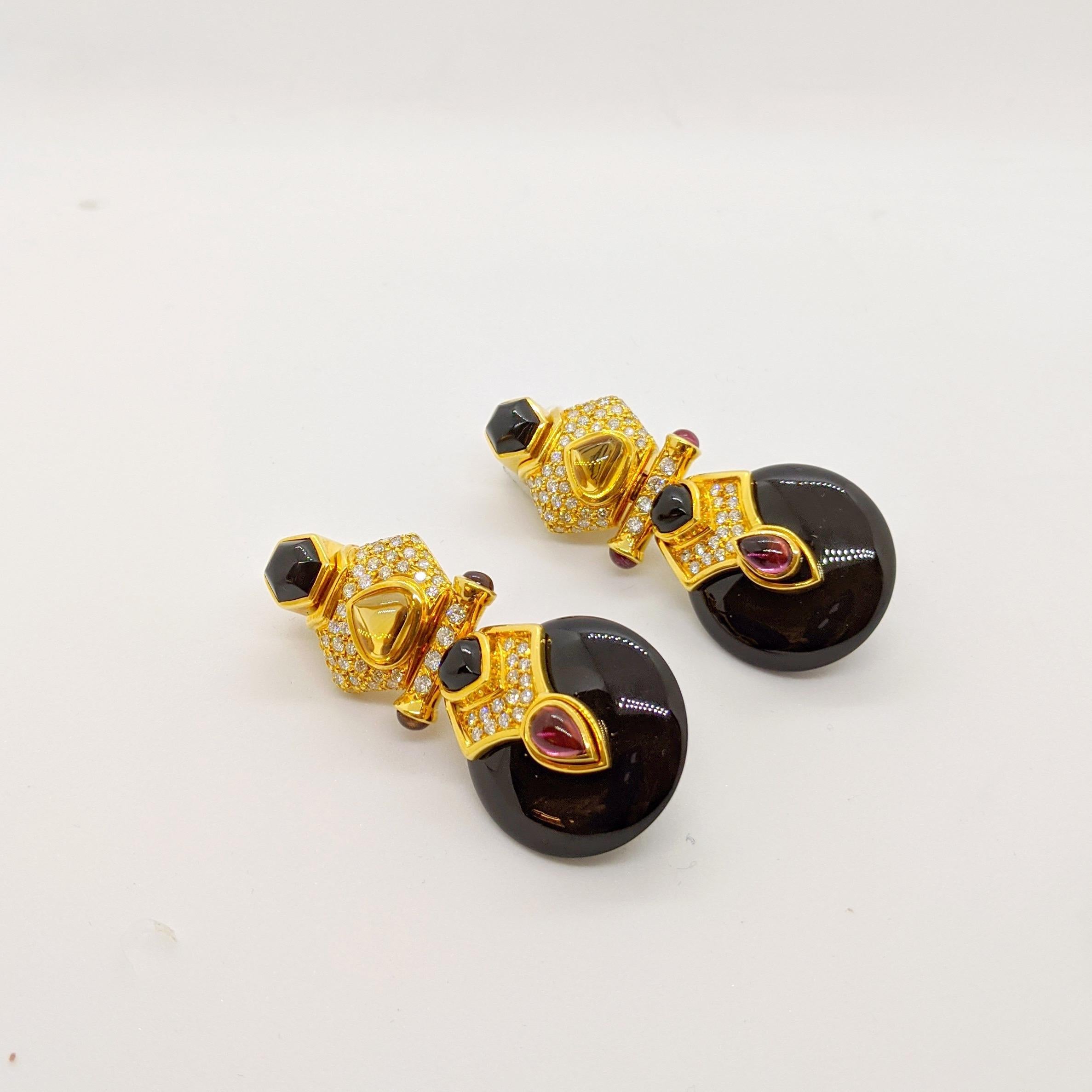 Rétro Boucles d'oreilles pendantes en or jaune 18 carats avec diamants, citrine, tourmaline rose et onyx en vente