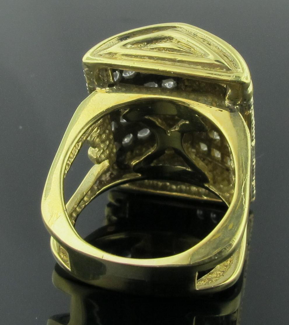 Women's or Men's 18 Karat Yellow Gold and Diamond Ring For Sale