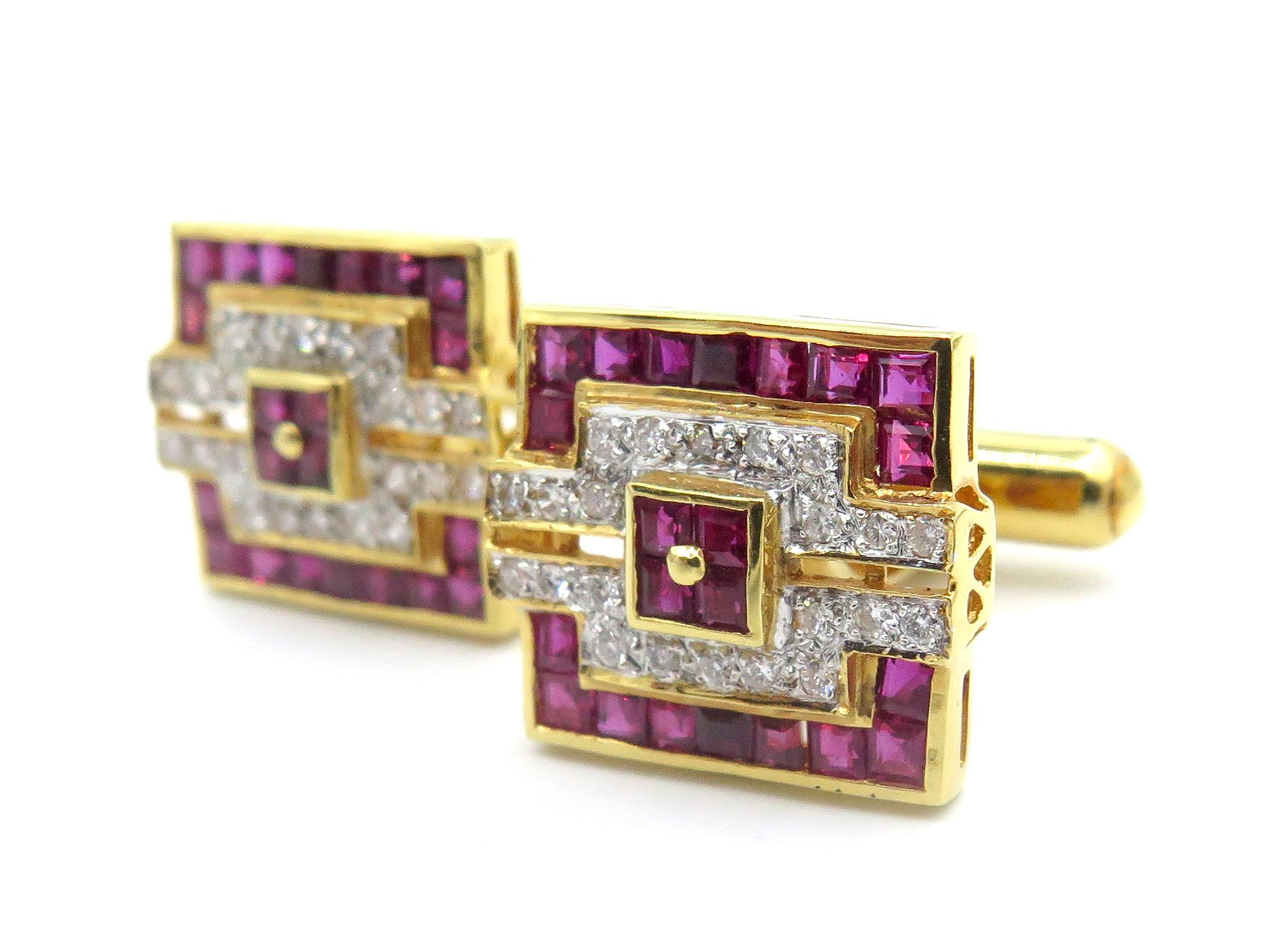 18 Karat Yellow Gold Diamond and Ruby Art Deco Style Cuff Links In Excellent Condition For Sale In West Palm Beach, FL