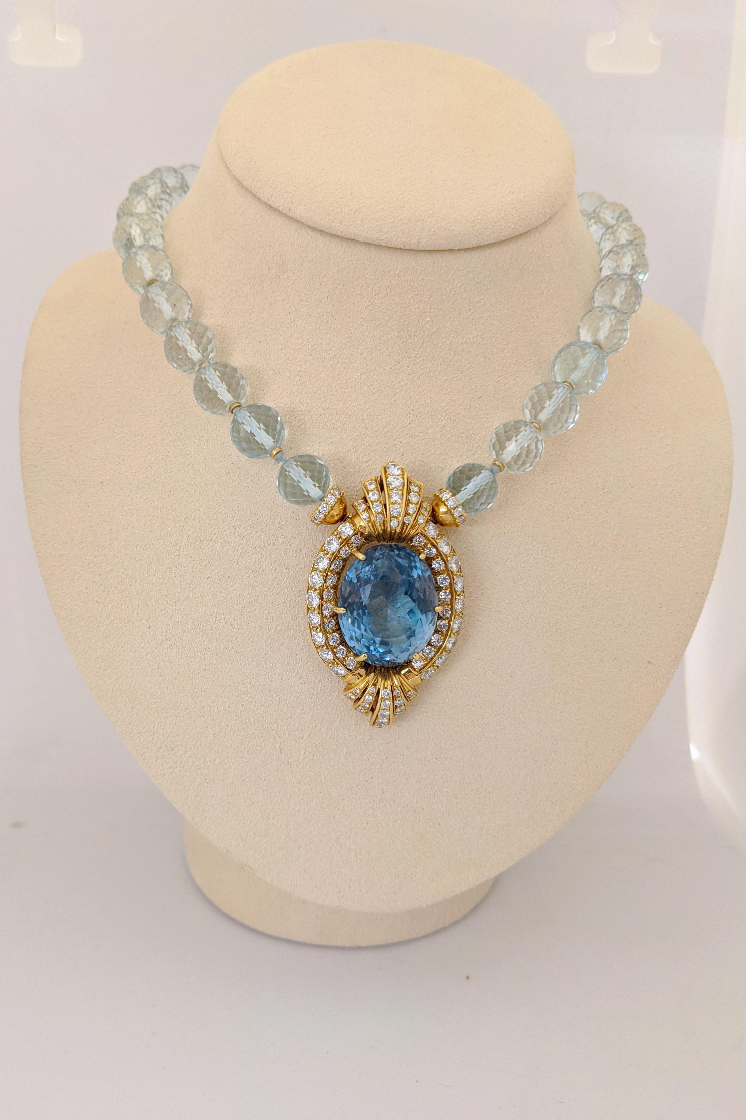 Oval Cut 18 Karat Gold Diamonds and 43.50 Carat Blue Topaz Necklace with Aquamarine Beads For Sale