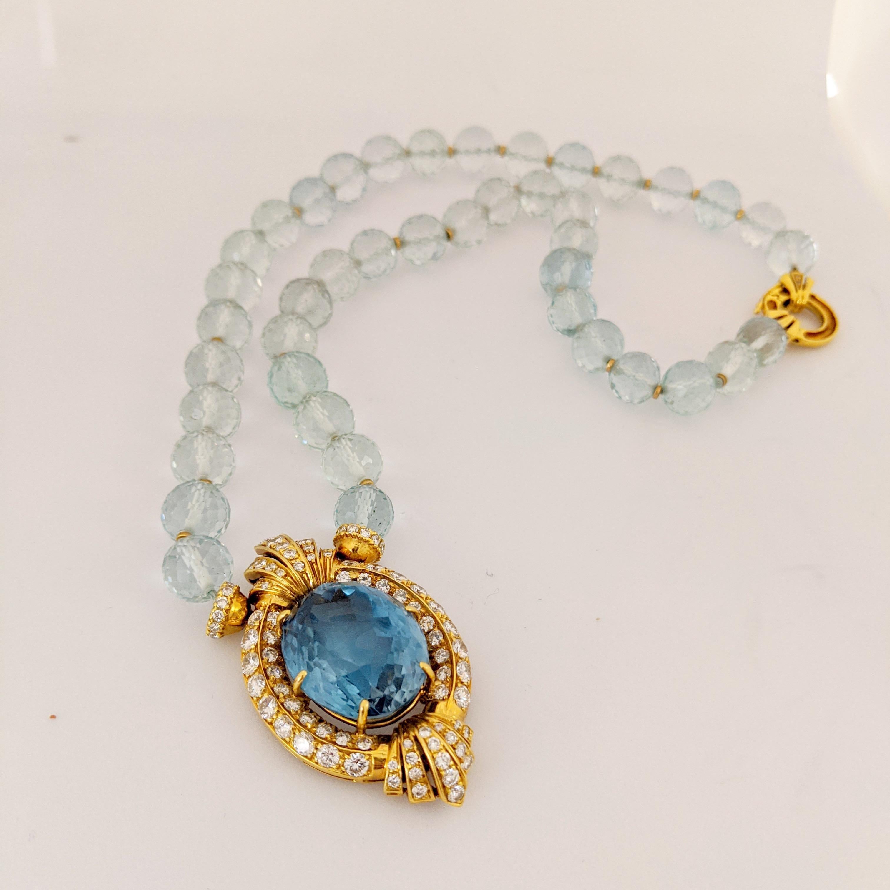 Women's or Men's 18 Karat Gold Diamonds and 43.50 Carat Blue Topaz Necklace with Aquamarine Beads For Sale