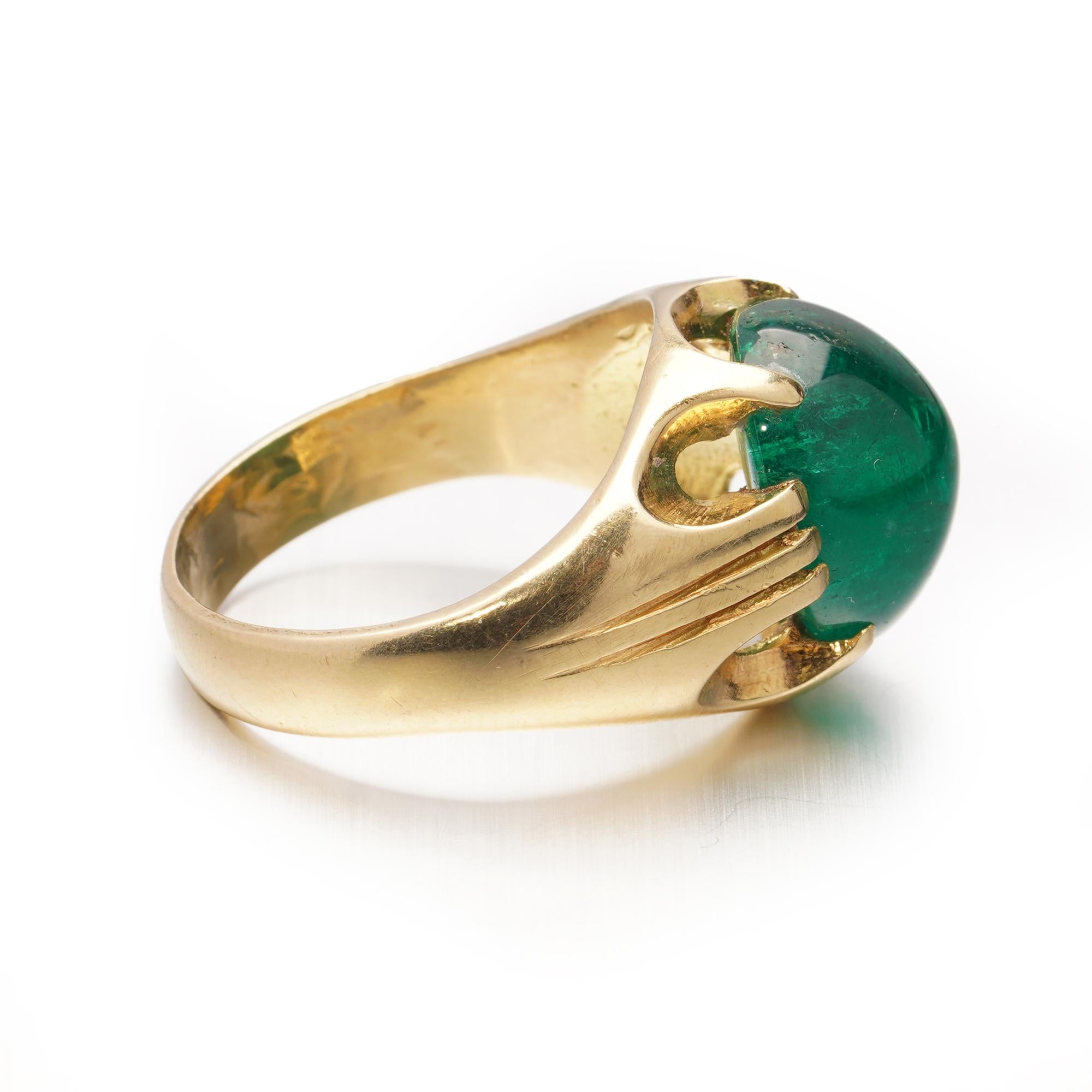 18kt. Yellow Gold Dome 7.50 Ct. Cabochon Emerald Ring For Sale 1