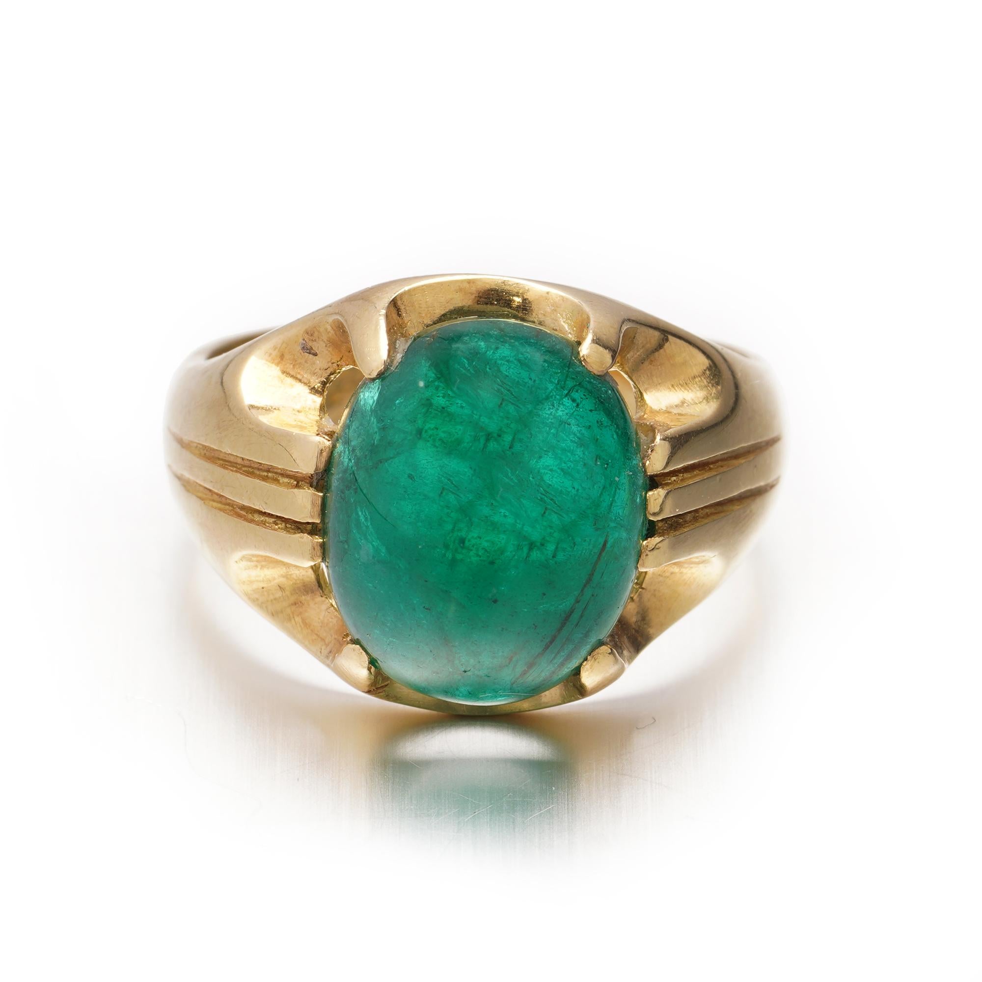 18kt. Yellow Gold Dome 7.50 Ct. Cabochon Emerald Ring For Sale 5