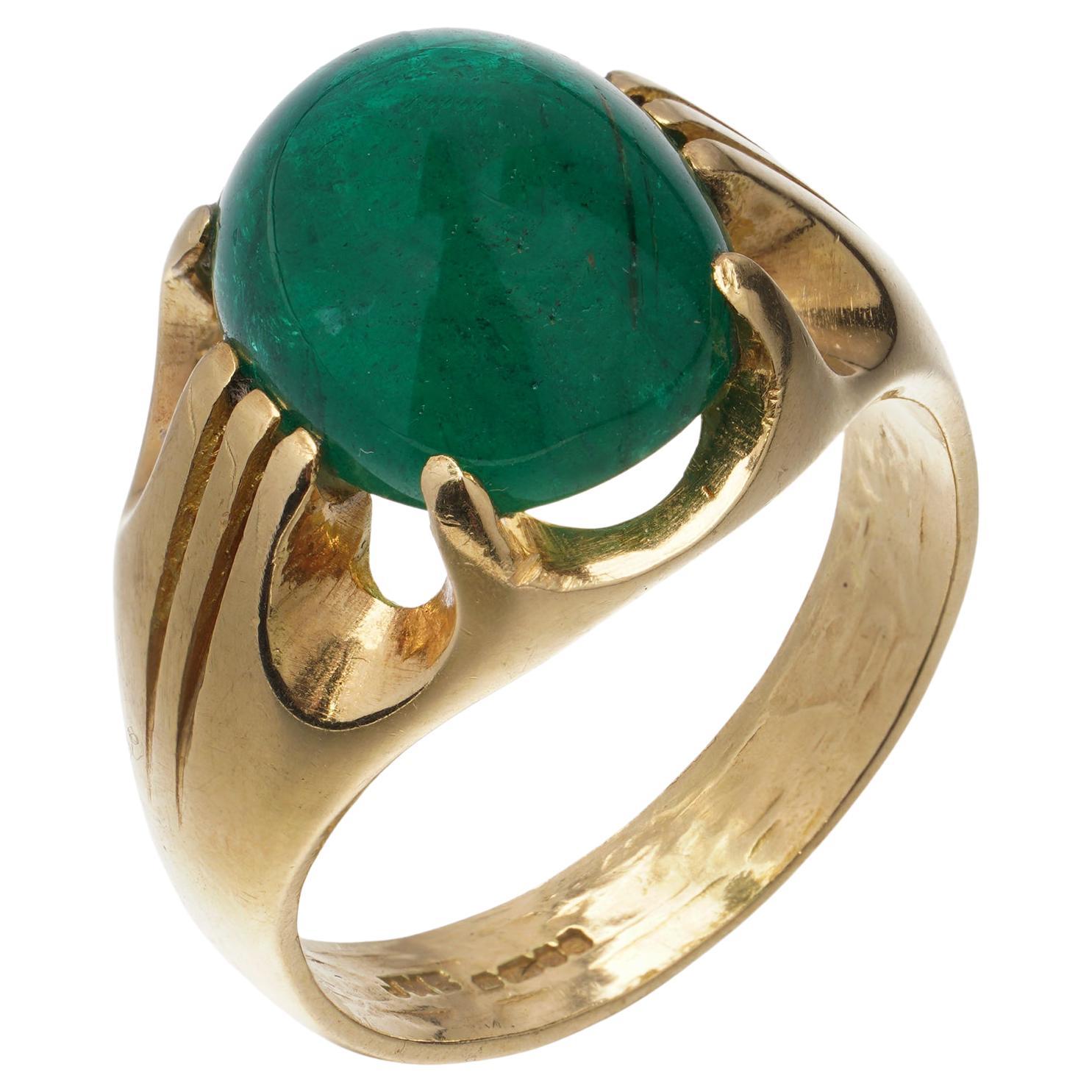 18 Karat Cabochon Emerald Ring Dome Yellow Gold For Sale at 1stDibs