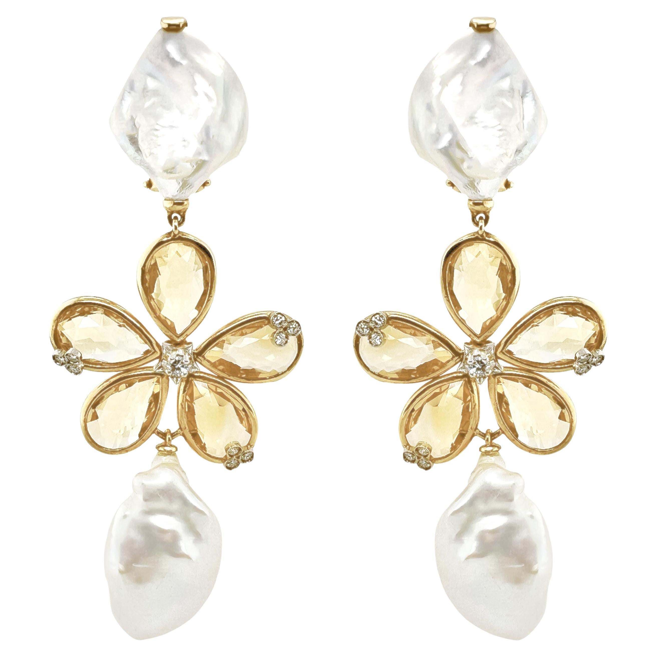 18kt Yellow Gold earrings with flower in Citrine quartz, pearls and diamond For Sale