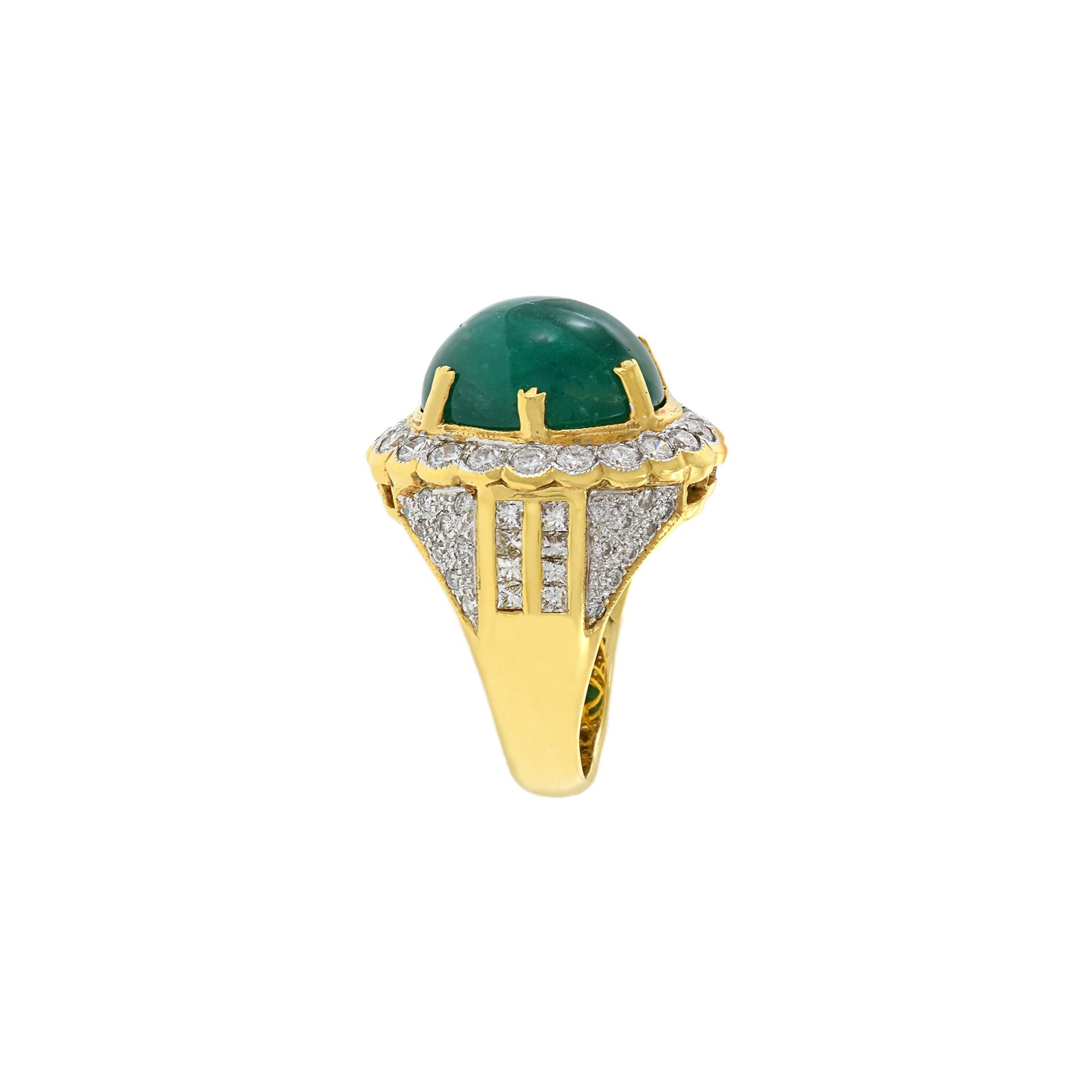 Women's or Men's 18kt Yellow Gold, Emerald and Diamond Ring For Sale