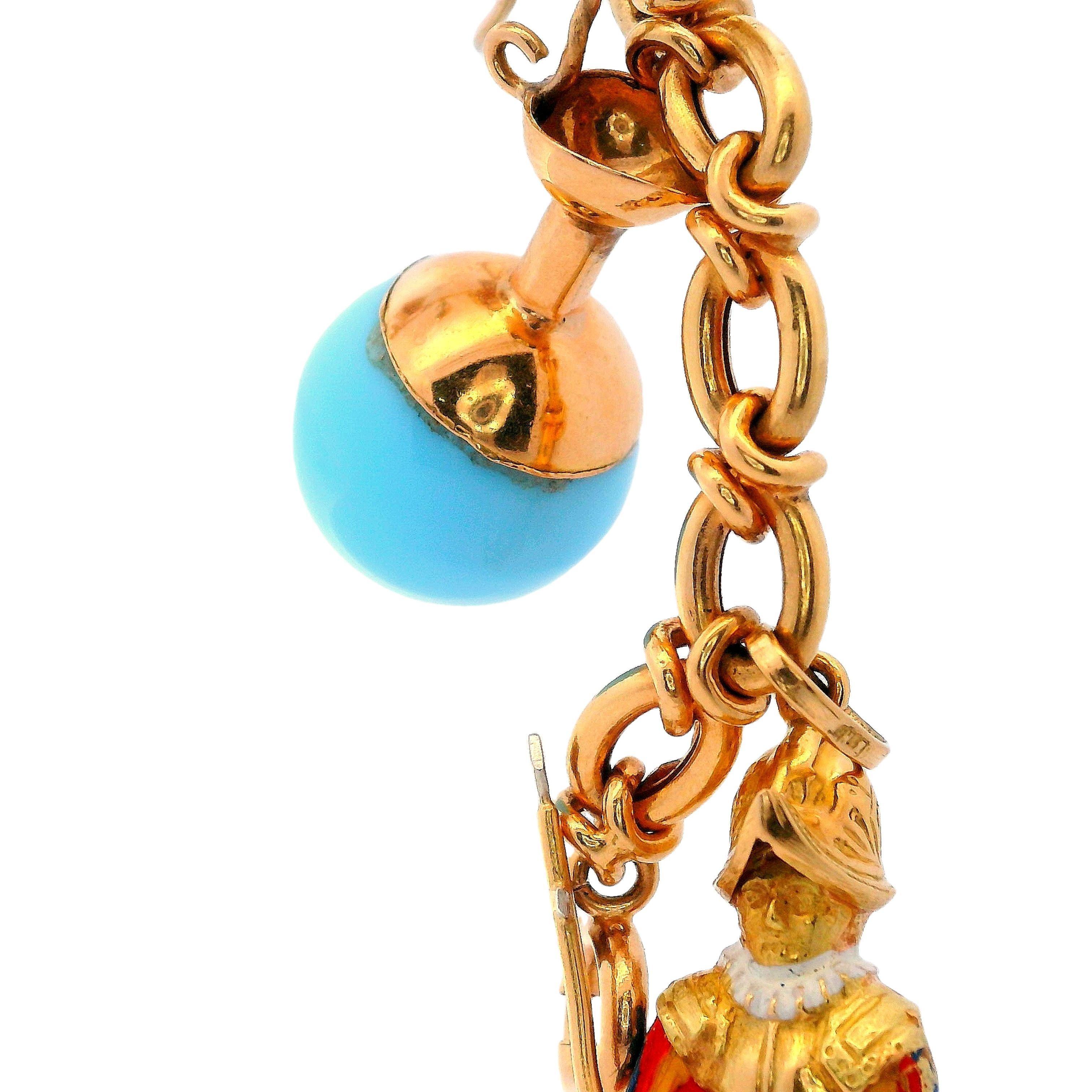 Bracelet à breloques en or jaune 18 carats et émail en vente 3